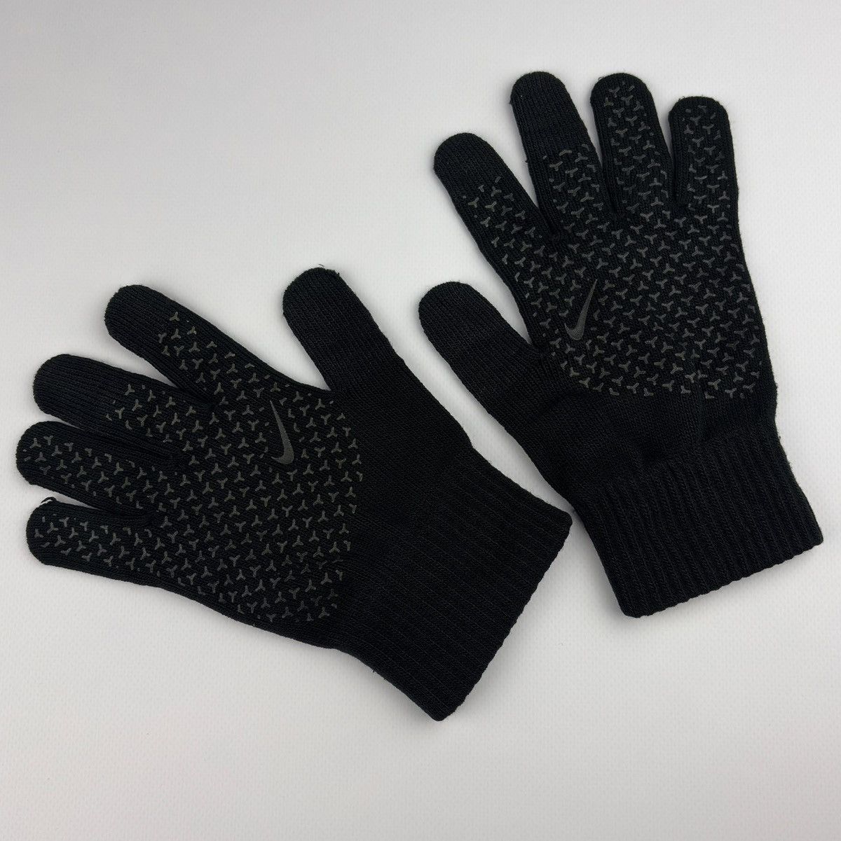 Nike Nike Knitted Gloves Swoosh Size ONE SIZE - 8 Thumbnail