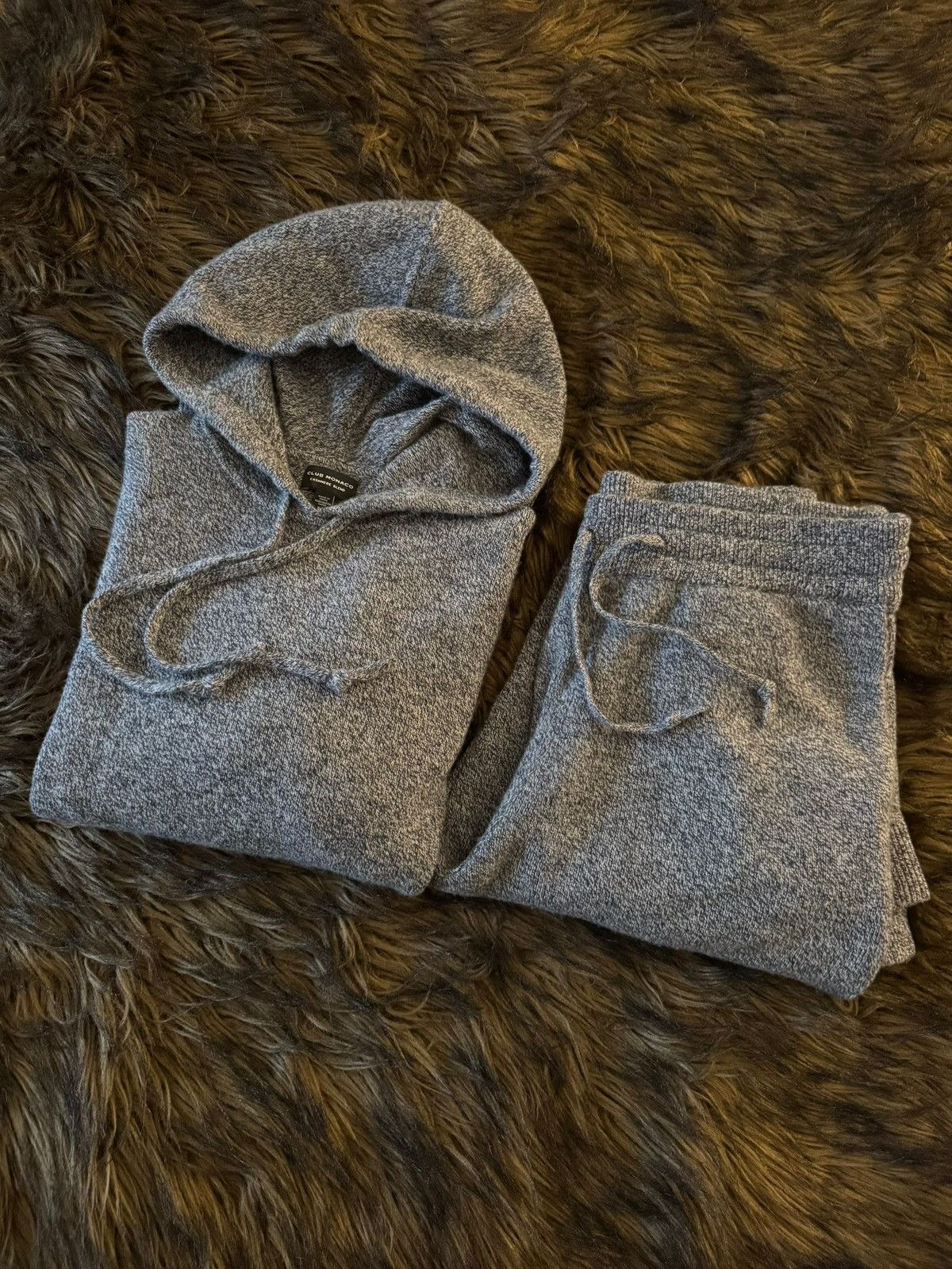 Club Monaco Club Monaco Cashmere Blend Lounge Set – Hoodie & Joggers Size US S / EU 44-46 / 1 - 1 Thumbnail
