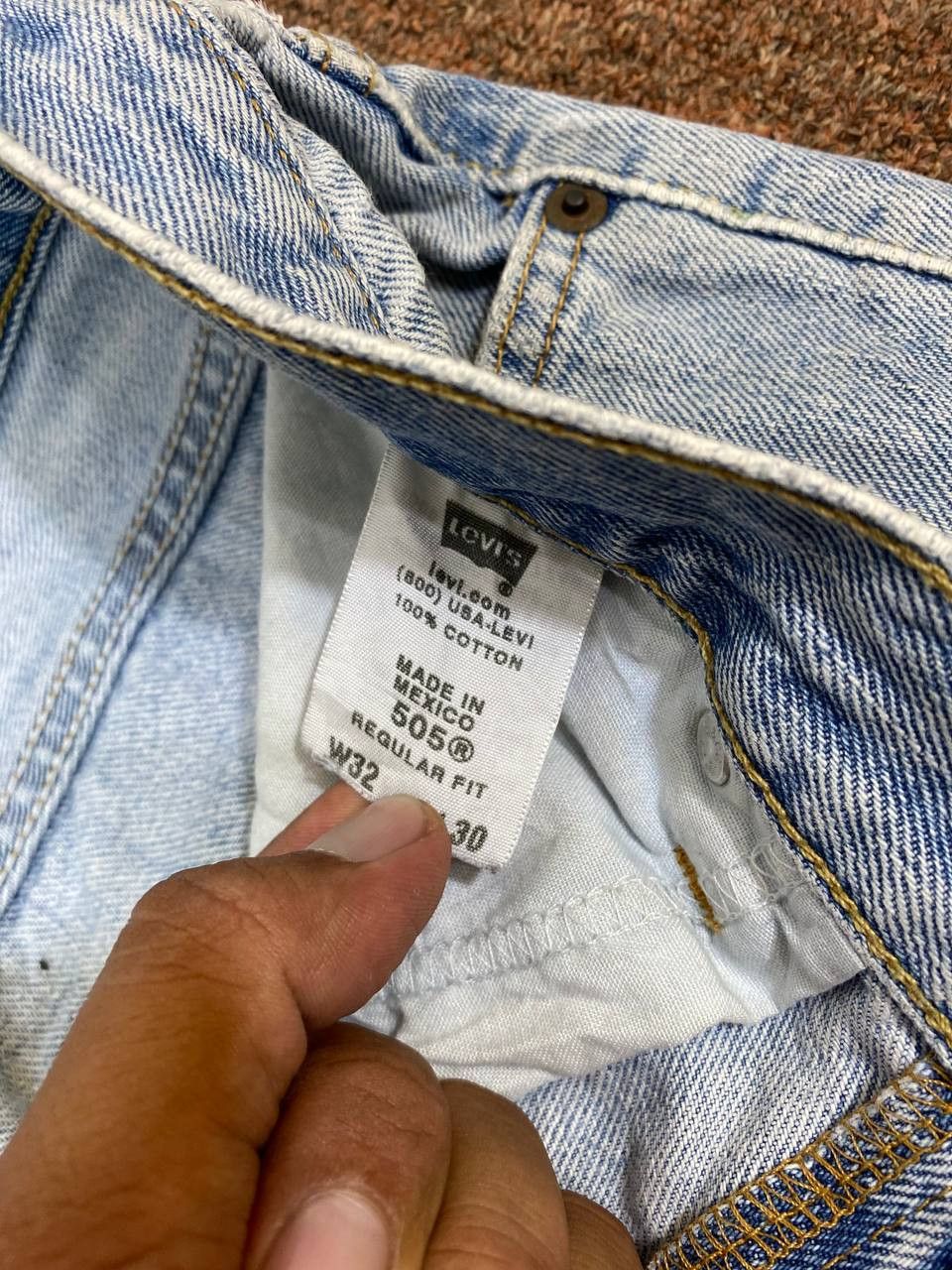 Levi's vintage levis 505 regular fit distressed denim Size US 33 - 13 Thumbnail