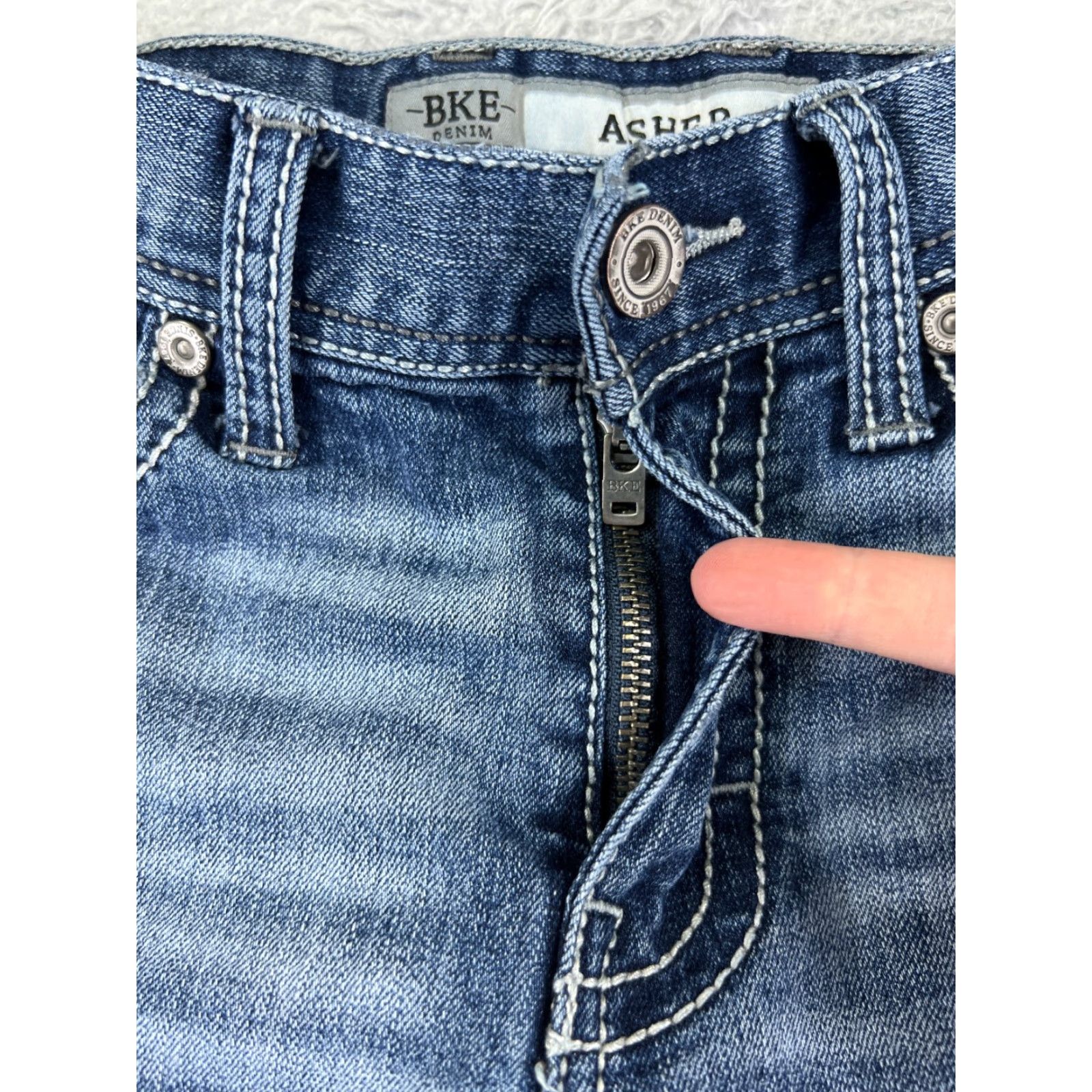 Vintage BKE Jeans Men 30 L Blue Denim Embroidered Distressed Asher Buckle 29x31 Size US 30 / EU 46 - 5 Thumbnail