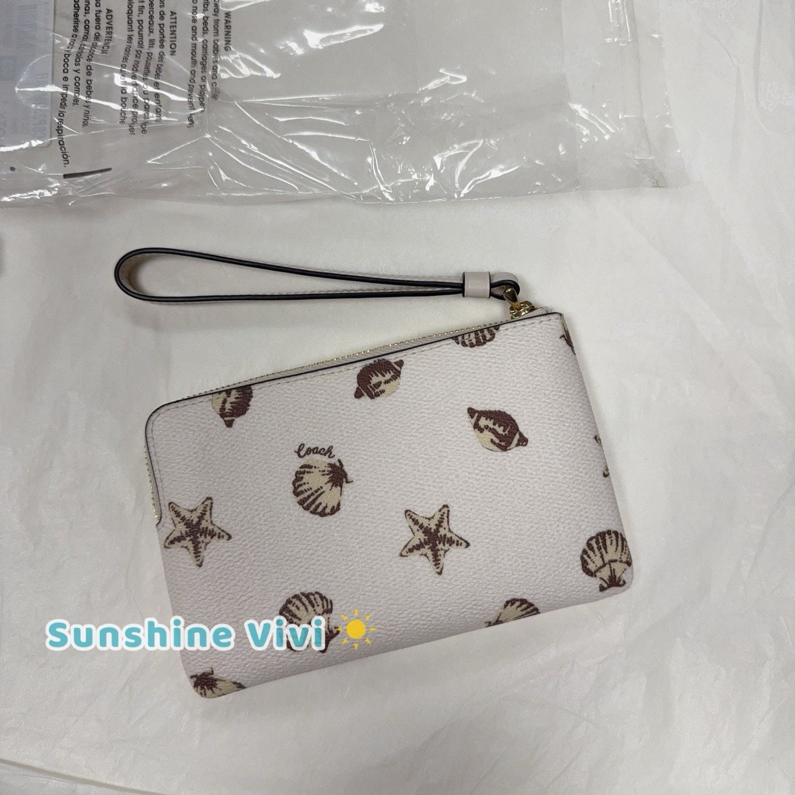 Coach NWT Coach Corner Zip Wristlet Shell CBP23 Gold/Chalk Multi Size ONE SIZE - 5 Thumbnail