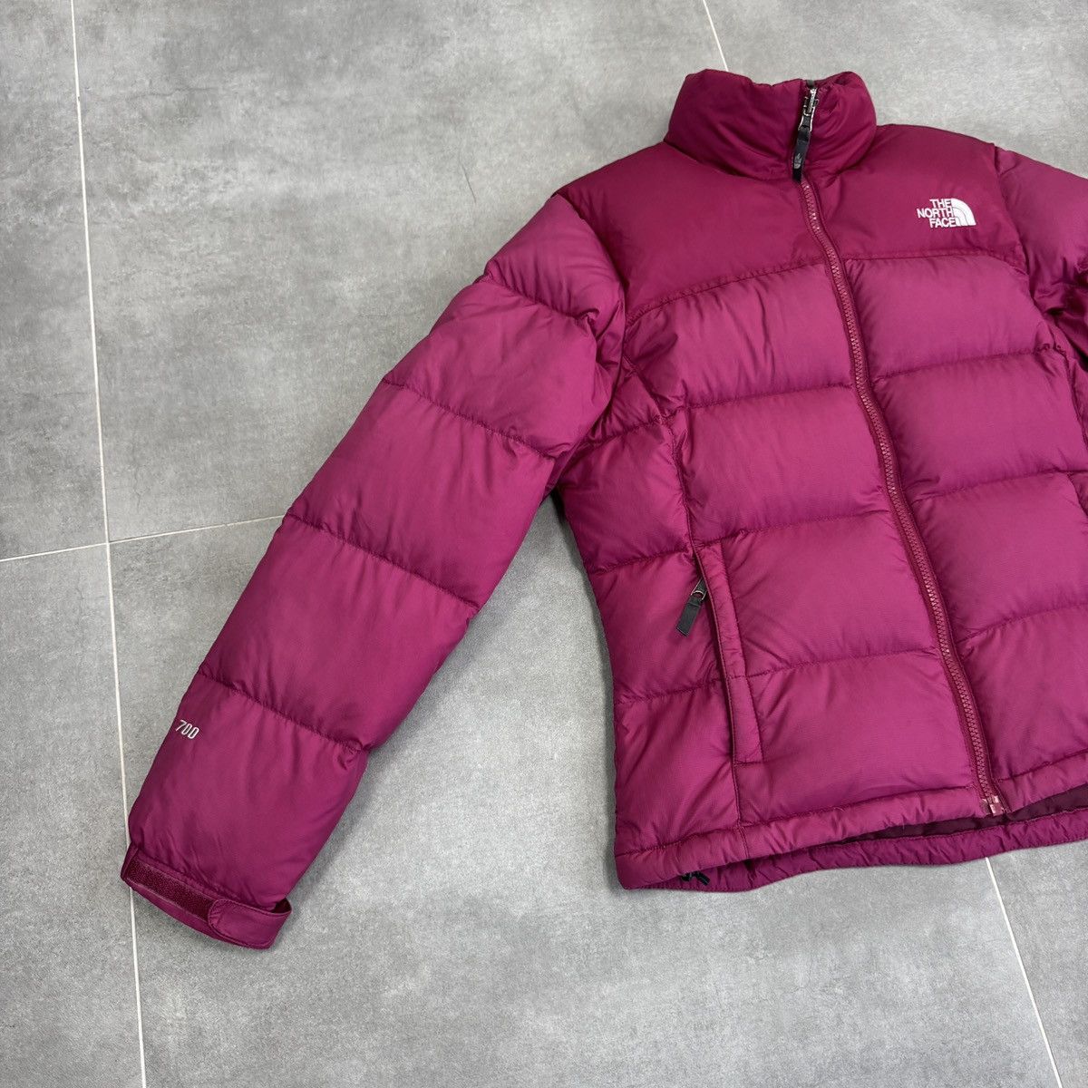 The North Face The North Face TNF 700 Nuptse Pink Puffer Down Jacket Women Size M / US 6-8 / IT 42-44 - 3 Thumbnail