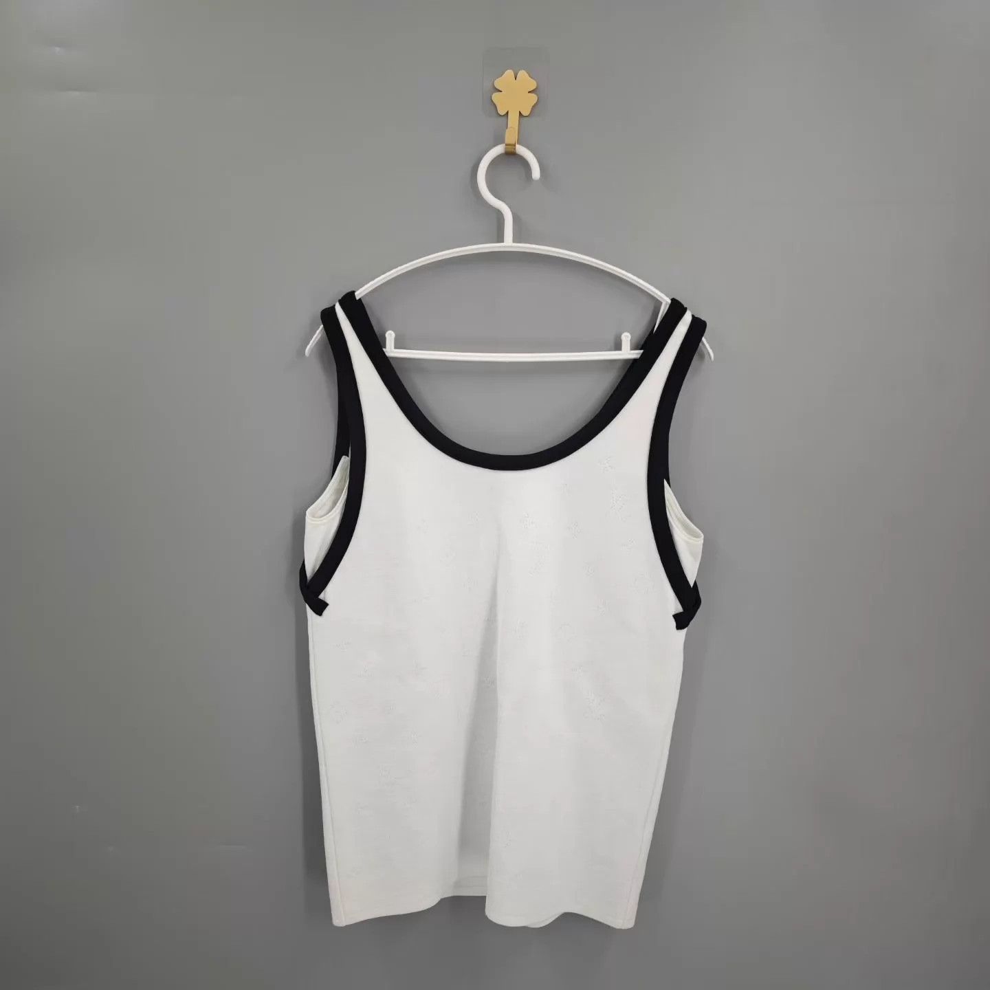 Louis Vuitton Louis Vuitton All Over Logo Women's Tank Top S NWT Size S / US 4 / IT 40 - 2 Thumbnail