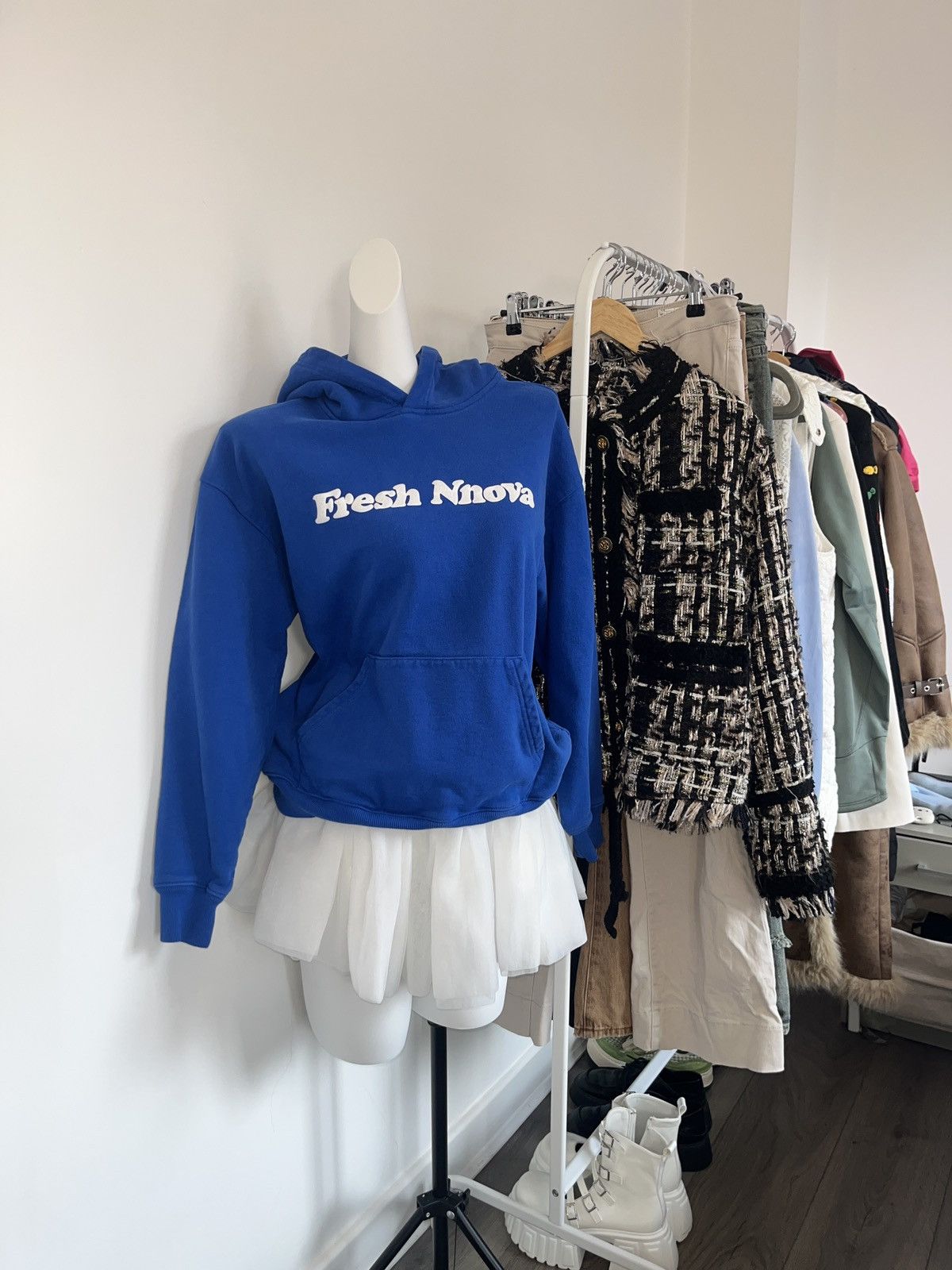 Other casual hoodie bubble letter top softcore sports wear blueunisex hoodie Size S / US 4 / IT 40 - 2 Thumbnail