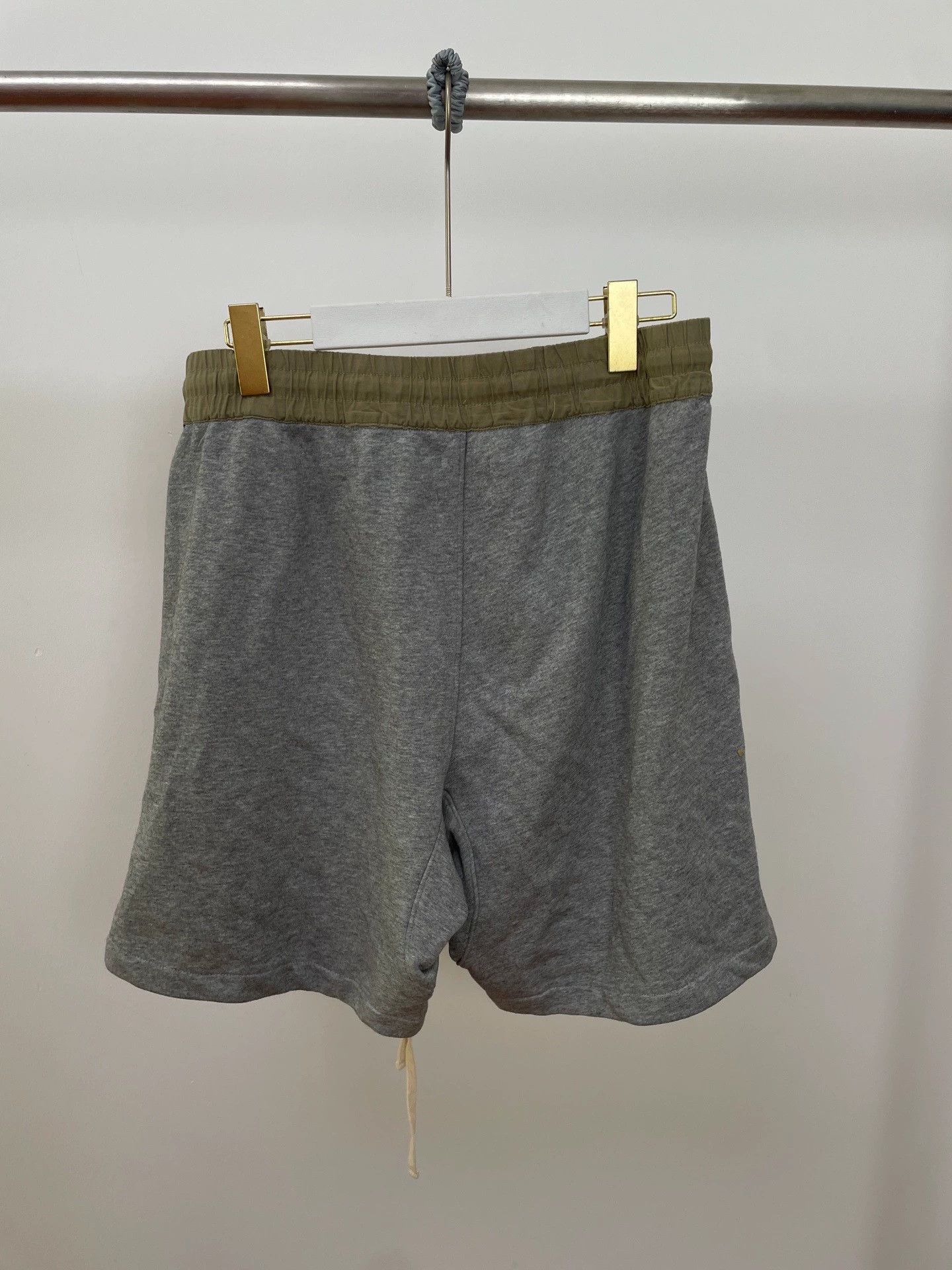 Fear of God FOG Gray Olive Waistbelt Drawstring Shorts Size US 32 / EU 48 - 2 Thumbnail
