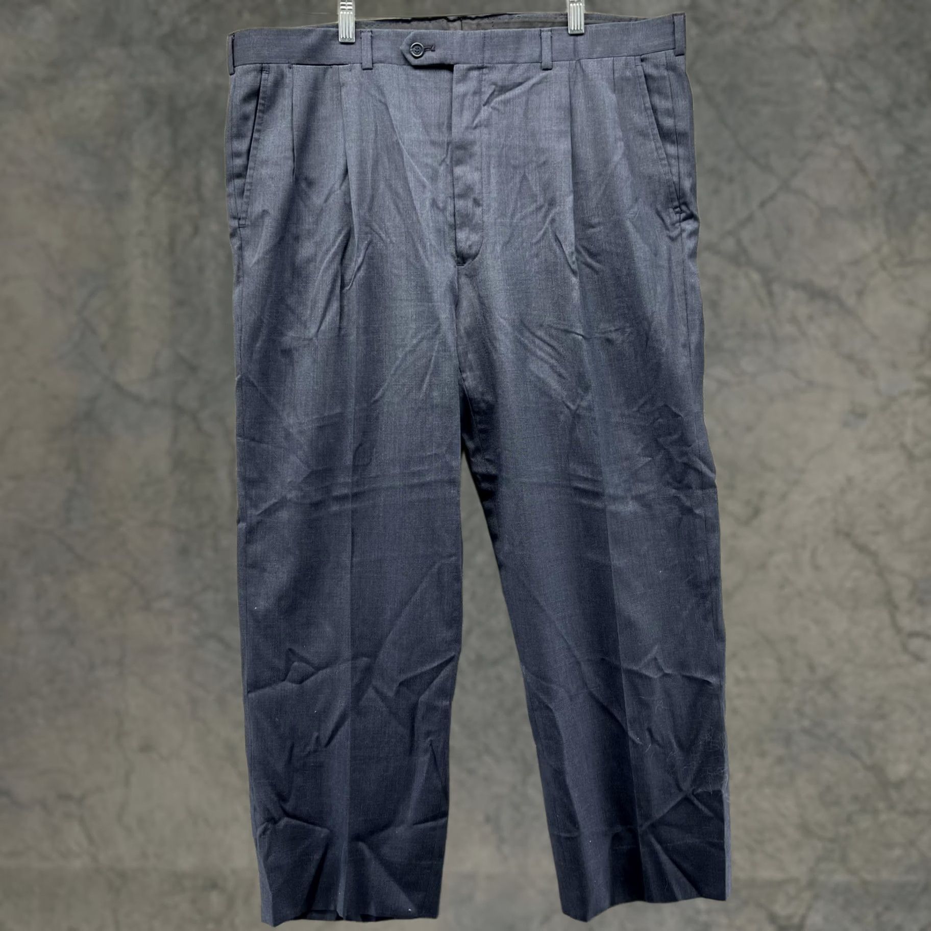 Vintage Dress Pants Mens 40x30 Gray Check Pleated Classic Fit Straight Leg Trousers XL Mens Gray Check Dress Pants Size US 36 / EU 52 - 1 Thumbnail