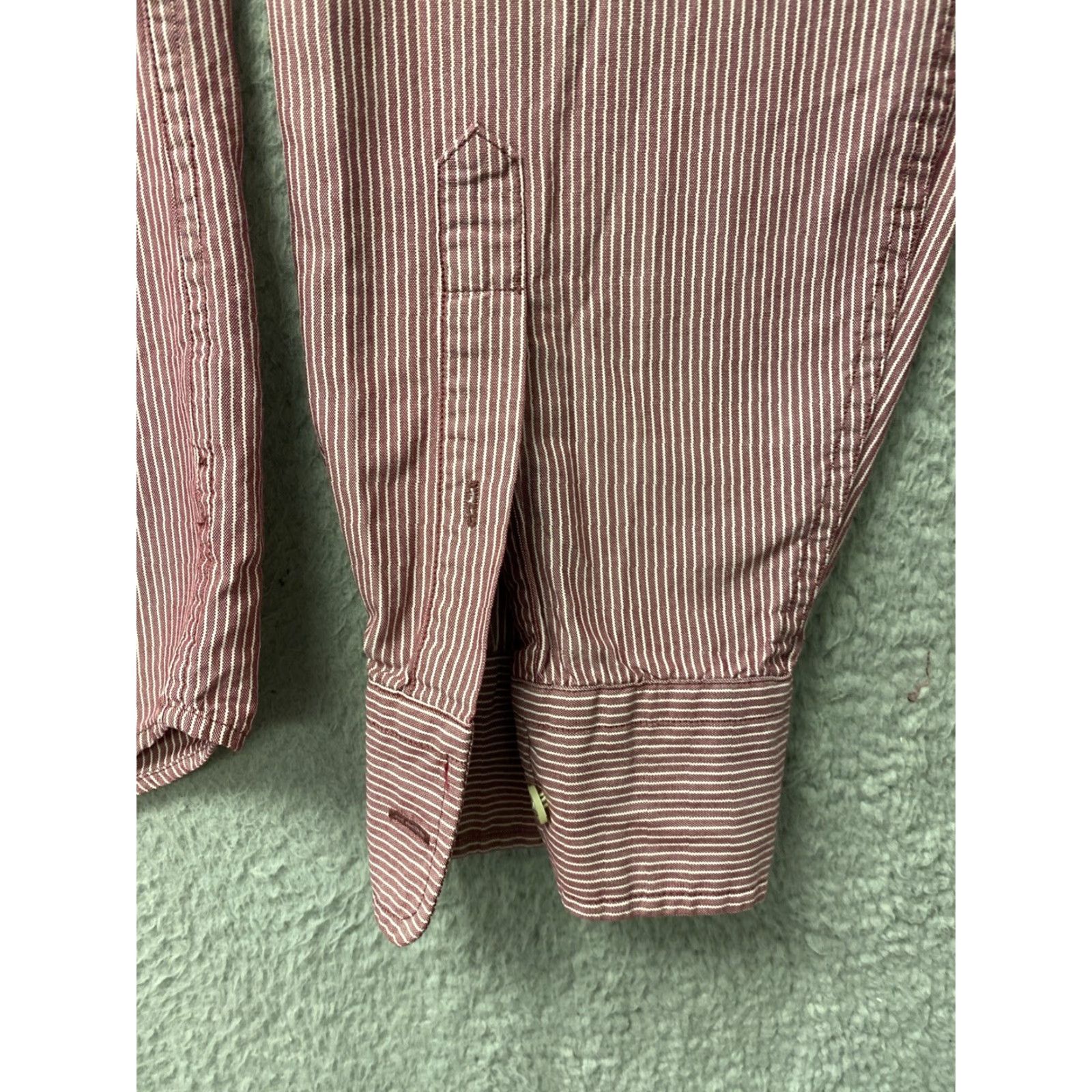 Abercrombie & Fitch Abercrombie & Fitch New York Men Button Down Shirt XL Red Long Sleeves /116-70 Size US XL / EU 56 / 4 - 6 Thumbnail