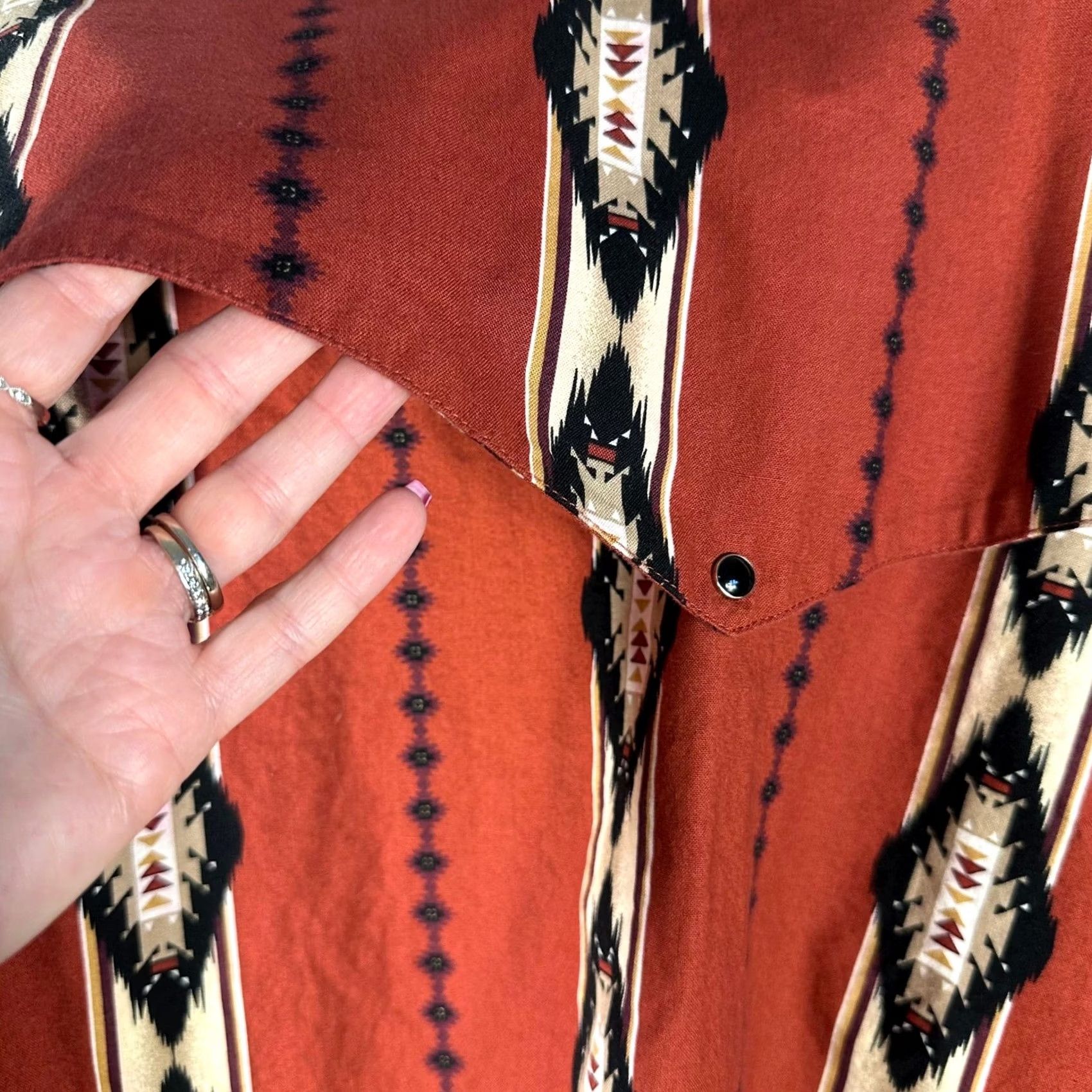 Wrangler Wrangler Western Shirts Mens XL Rust Red Aztec Tribal Print Long Sleeve MC5761A Size US XL / EU 56 / 4 - 5 Thumbnail