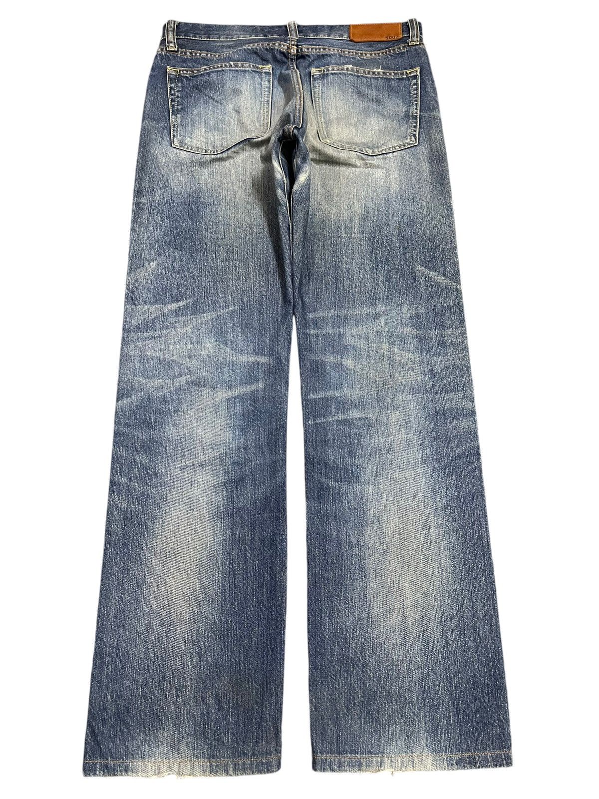 Uniqlo Vintage Japanese Uniqlo Blue Faded Wash Style Loose Jeans Size US 32 / EU 48 - 2 Thumbnail