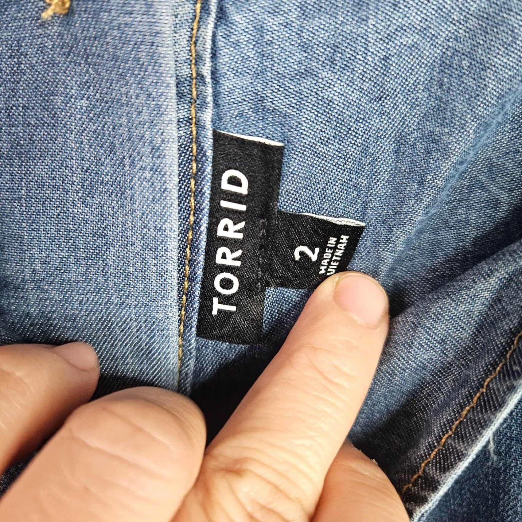 Torrid Torrid Denim Crop Top Tencel Square Neck 2X Blue NWT Womens Top Casual Short Sleeve Medium Wash Size XXL / US 16-18 / IT 52-54 - 5 Thumbnail