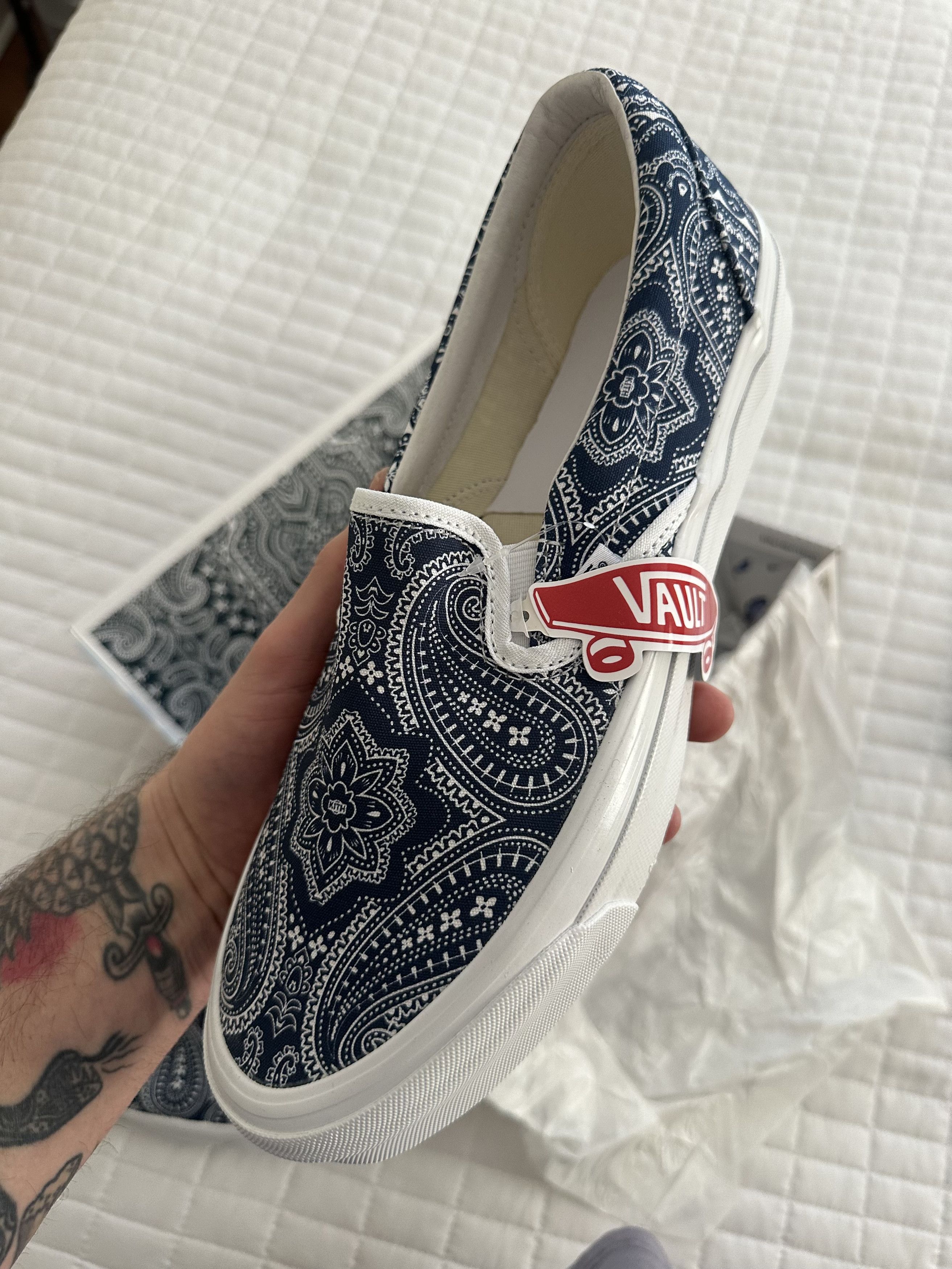 Kith × Vans KITH VANS OG CLASSIC SLIP ON 10TH ANNIVERSARY Size US 11.5 / EU 44-45 - 11 Thumbnail