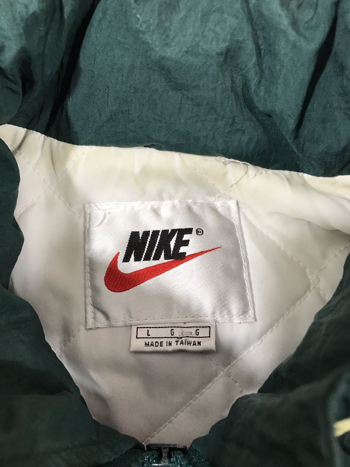 Nike Vintage 90s Nike Big Logo Swoosh Basketball Rare Size US L / EU 52-54 / 3 - 9 Thumbnail