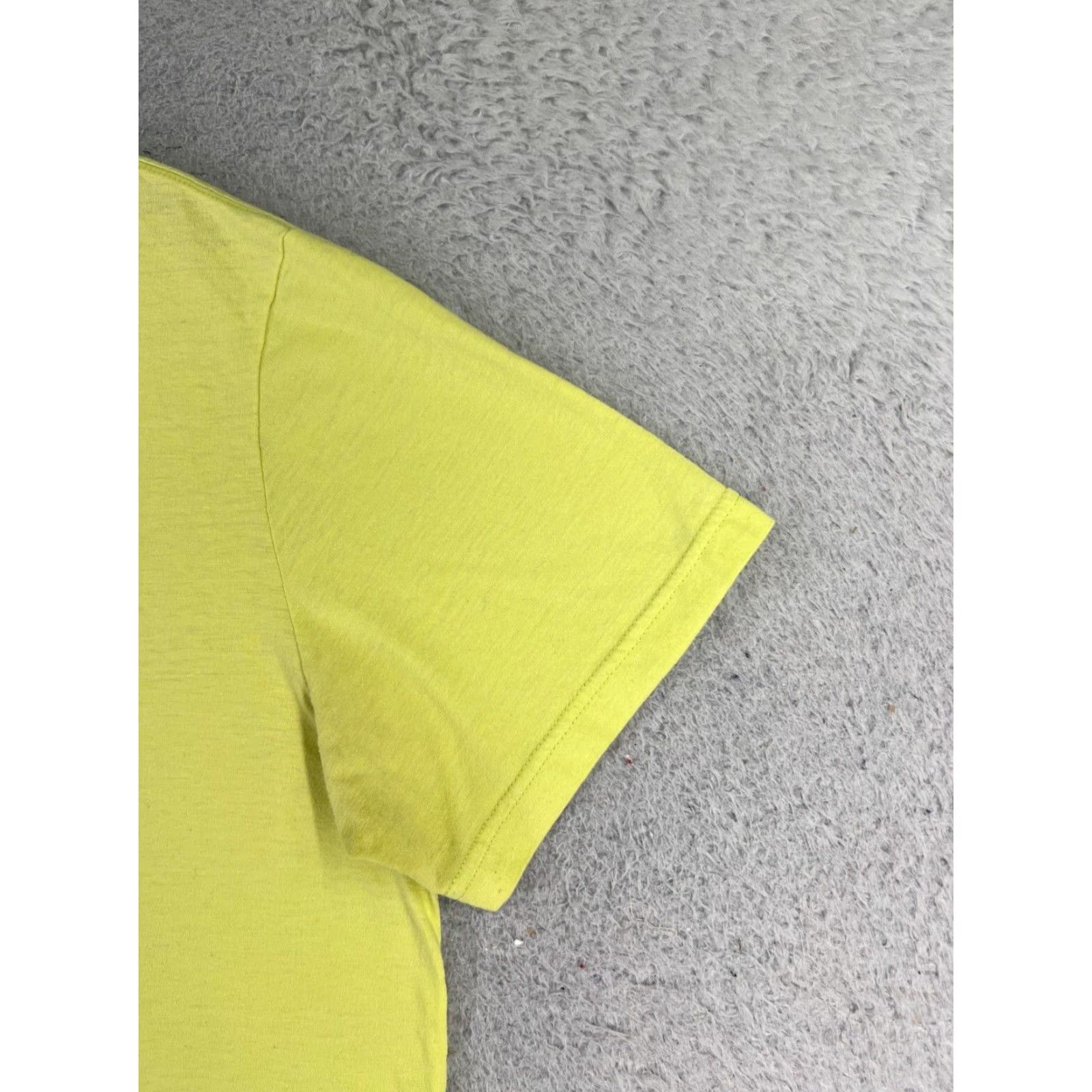 Patagonia Patagonia Shirt Men L Yellow Short Sleeve Crew Neck Cotton Jersey Logo T-Shirt US Theme All Seasons Breathing Fall Spring Summer Winter Mens Size US L / EU 52-54 / 3 - 2 Thumbnail