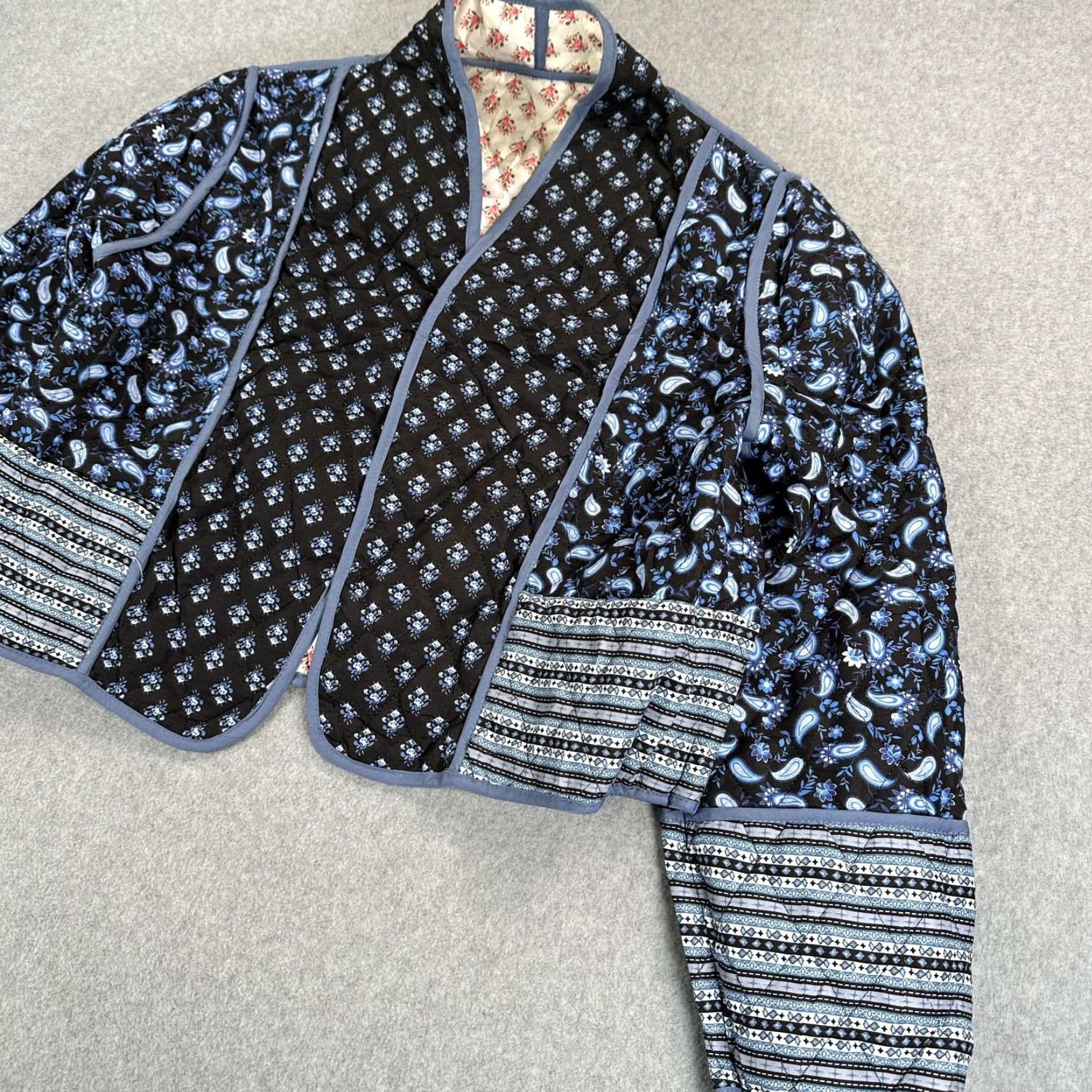Vintage Reversible Quilted Jacket Womens Large Paisley Boho Cropped Jacket Size L / US 10 / IT 46 - 2 Thumbnail
