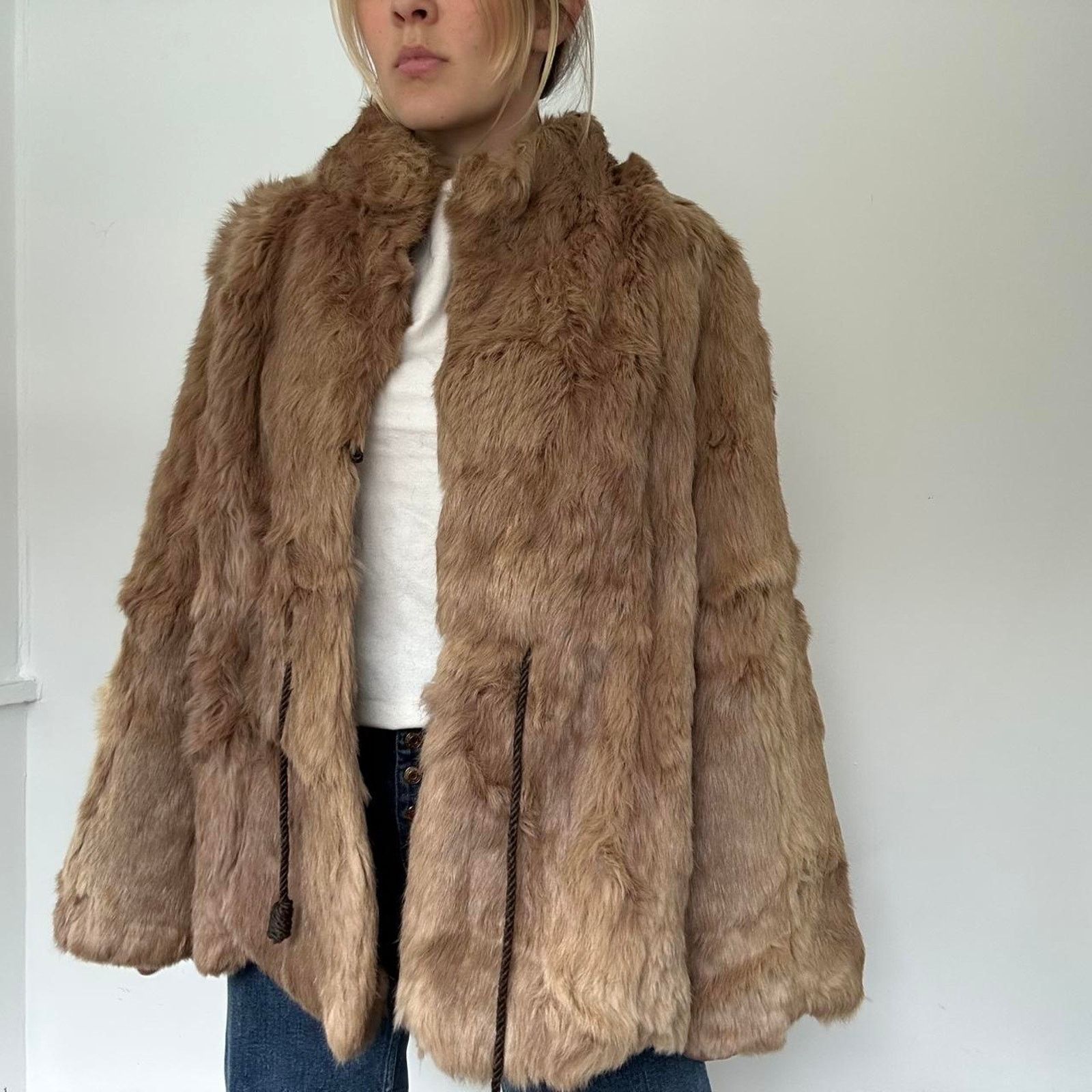 Other Vintage YSL / Saint Laurent Fur Coat with Drawstring (M) Size M / US 6-8 / IT 42-44 - 3 Thumbnail
