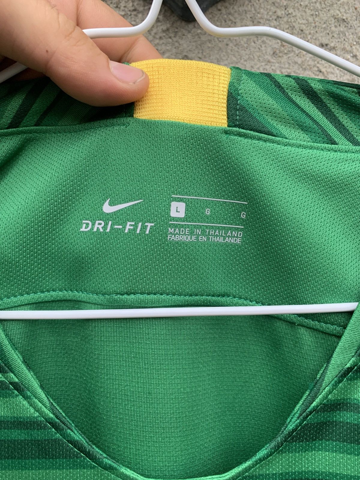 Nike South Africa 2018 Away Jersey Size US L / EU 52-54 / 3 - 4 Thumbnail