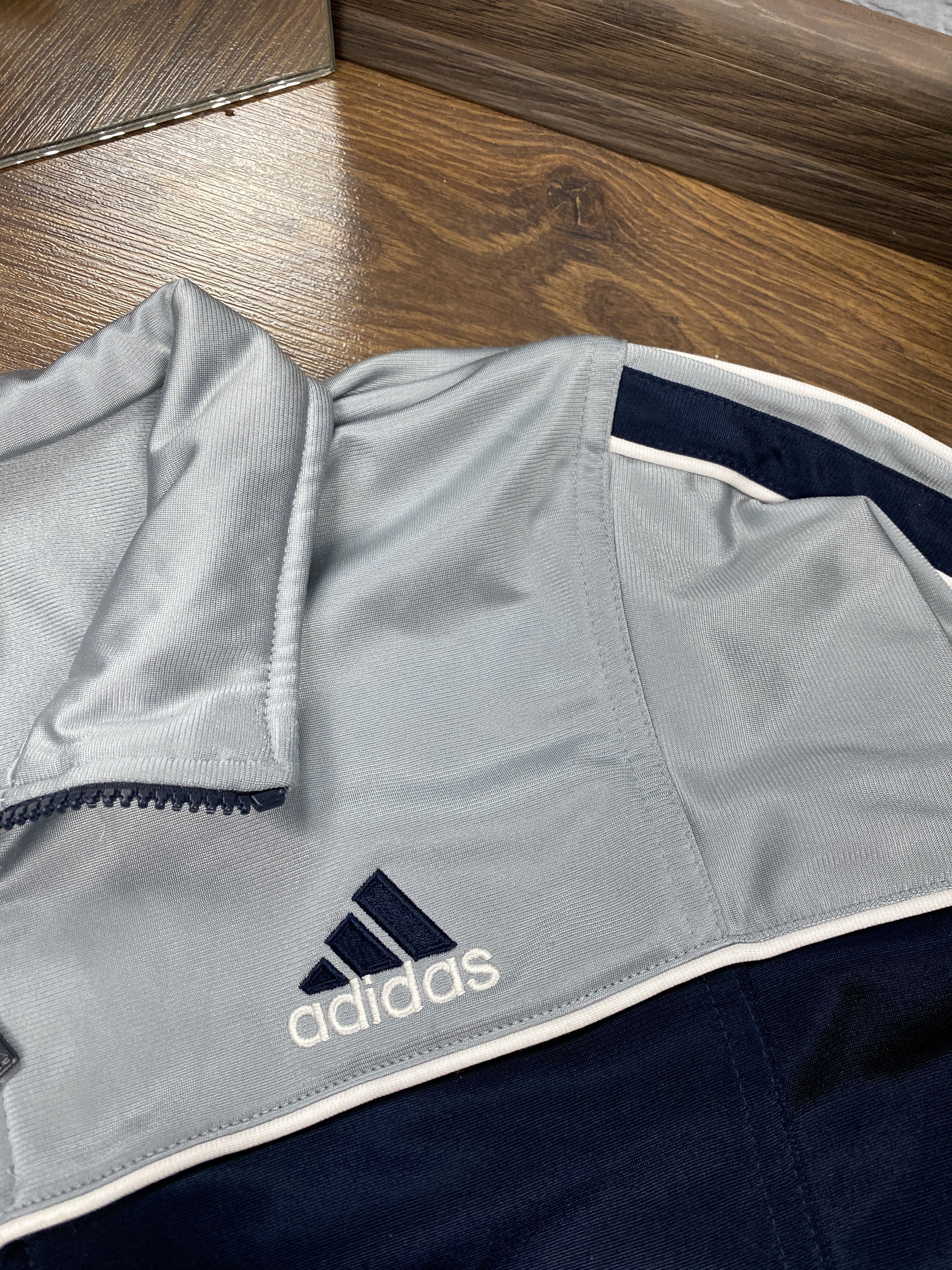 Adidas × Vintage Adidas vintage track top jacket y2k Size US M / EU 48-50 / 2 - 3 Thumbnail
