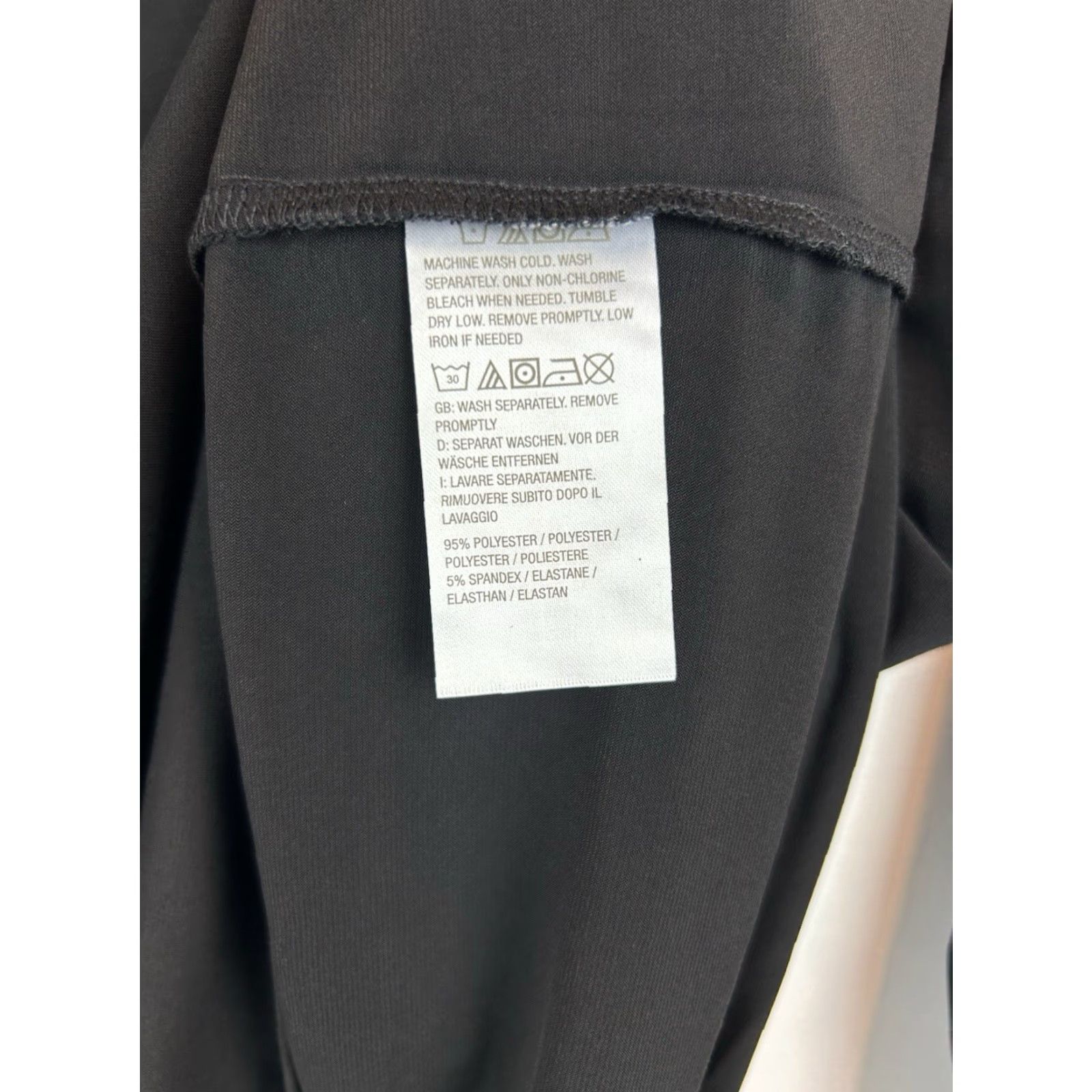 Vintage Susan Graver Top Womens M Liquid Knit Black Pullover Career Capsule Basic Knit Top Casual Office Menstrual? Size M / US 6-8 / IT 42-44 - 6 Thumbnail