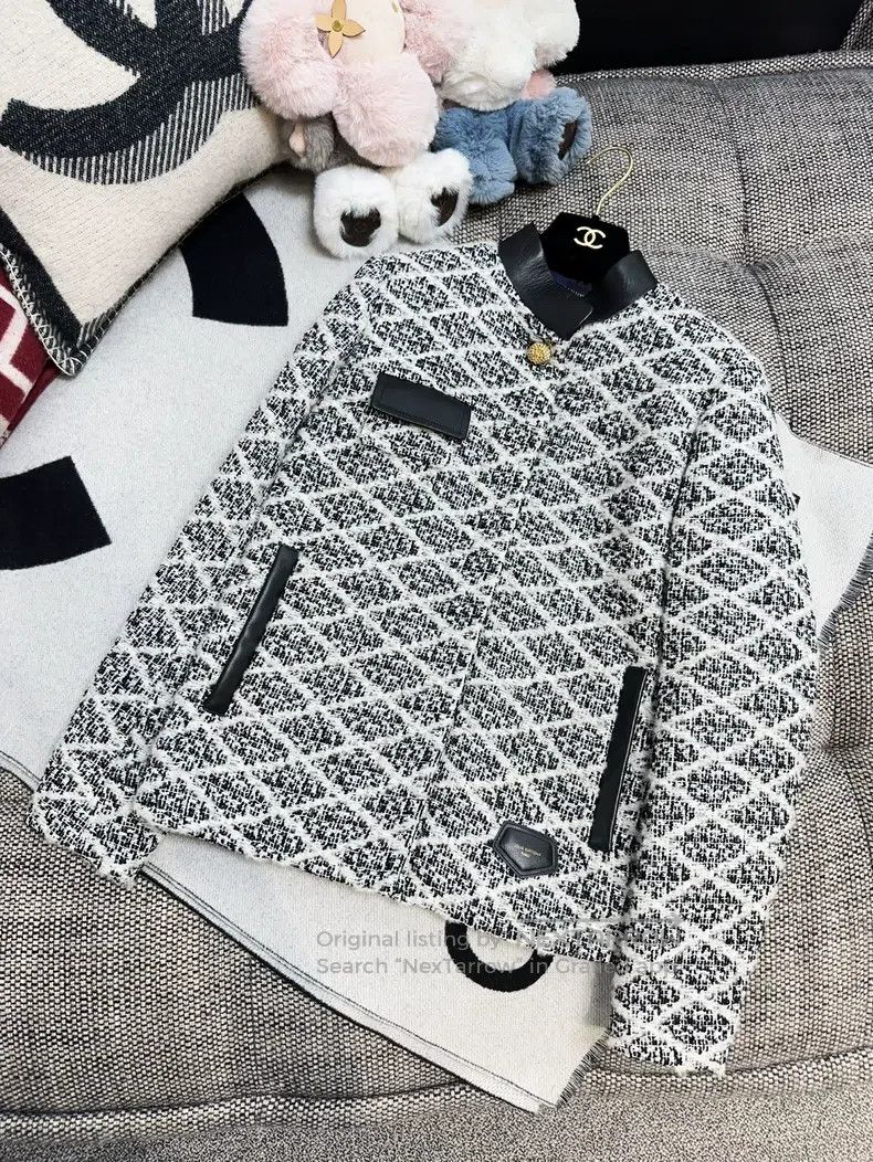 Louis Vuitton Louis Vuitton Black, white and grey 24 diamond-shaped full Size XS / US 0-2 / IT 36-38 - 8 Thumbnail