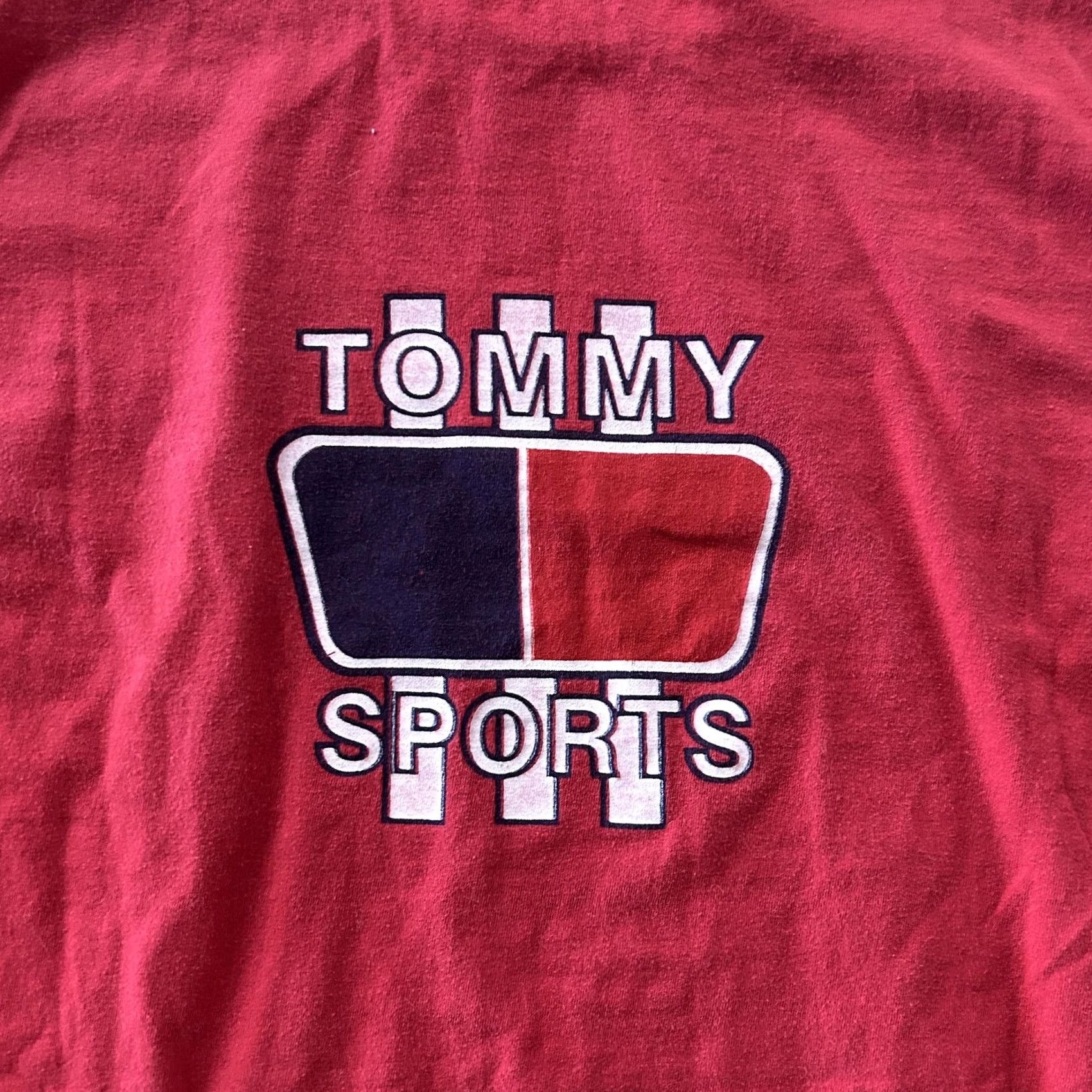 Tommy Hilfiger VINTAGE Tommy Sports Shirt Mens Medium Red Sleeveless Tank Tee T-Shirt 90s Size US M / EU 48-50 / 2 - 2 Thumbnail