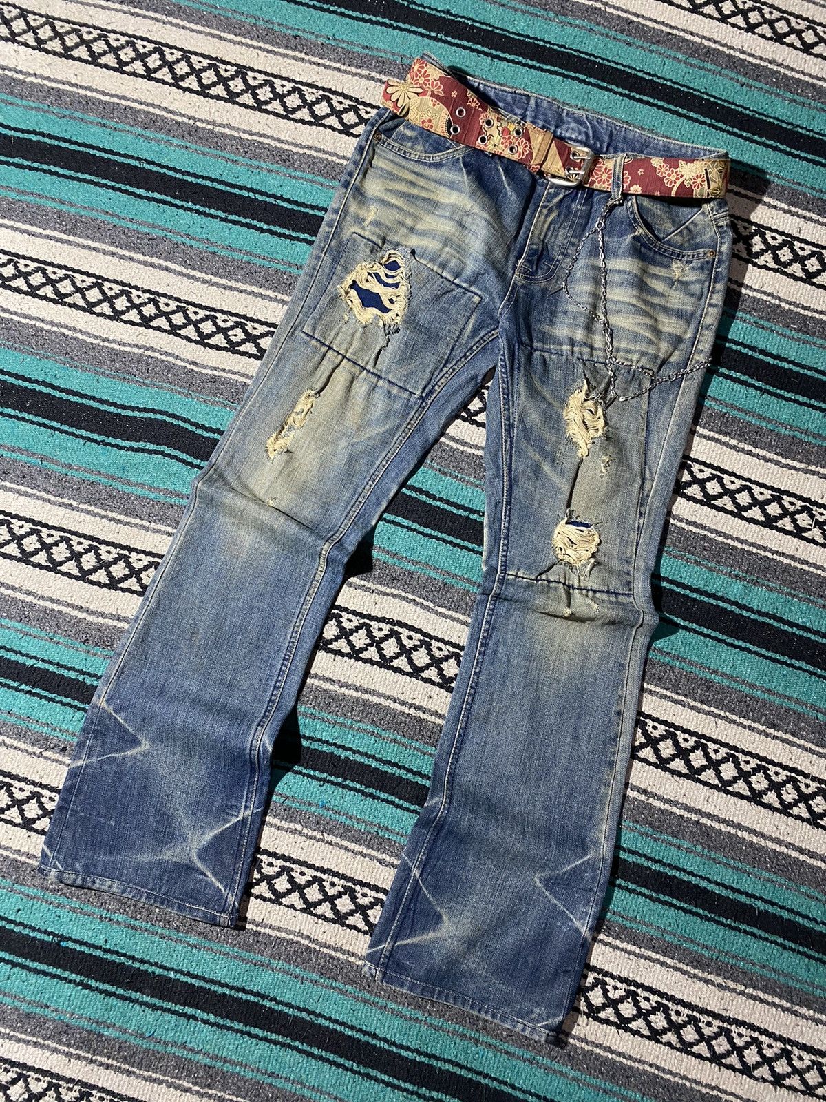 If Six Was Nine × Japanese Brand × Le Grande Bleu (L.G.B.) LeeRiders Bushwackers Distressed Flare Denim Size US 32 / EU 48 - 3 Thumbnail