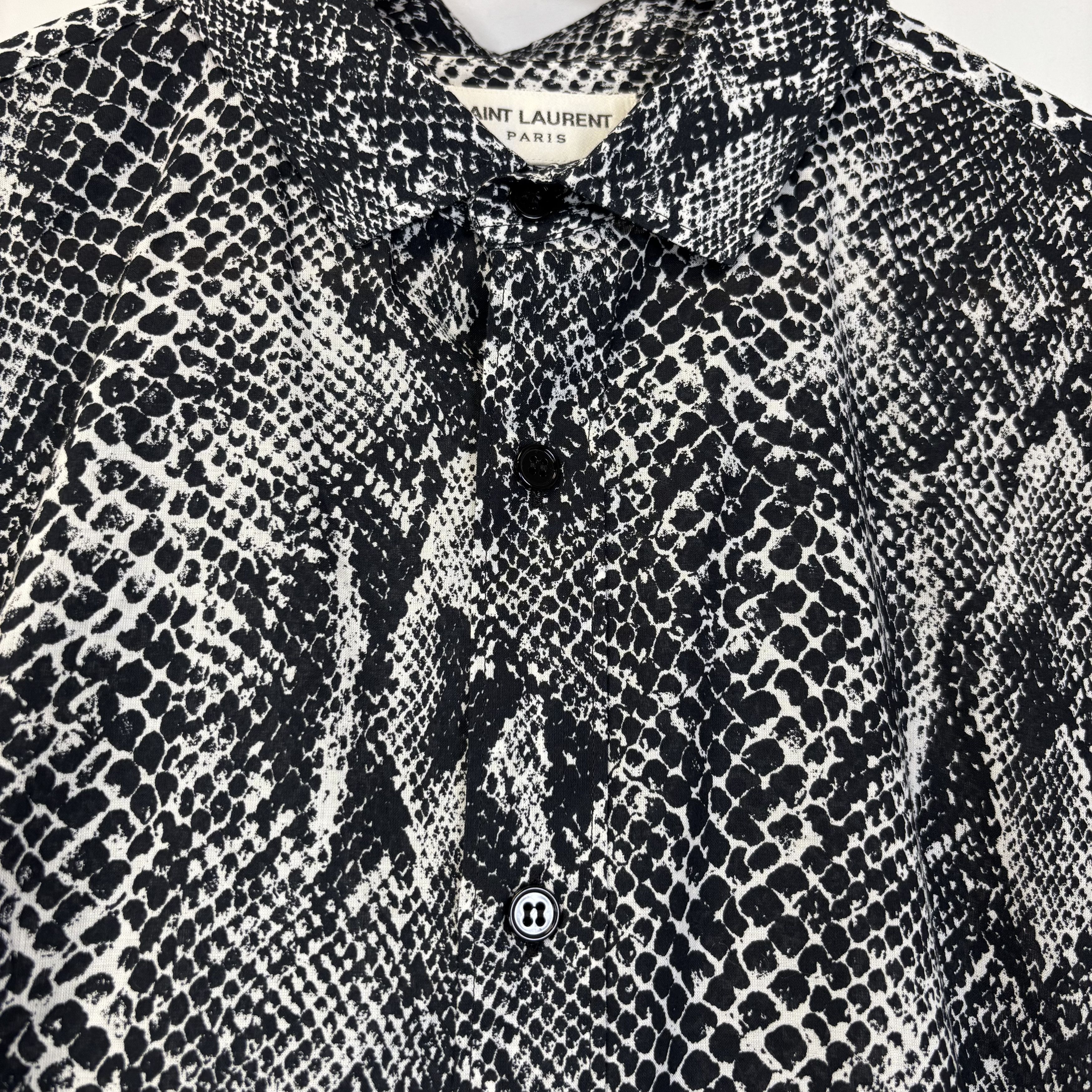 Saint Laurent Paris Saint Laurent Snake Black & White Shirt Size US XL / EU 56 / 4 - 2 Thumbnail