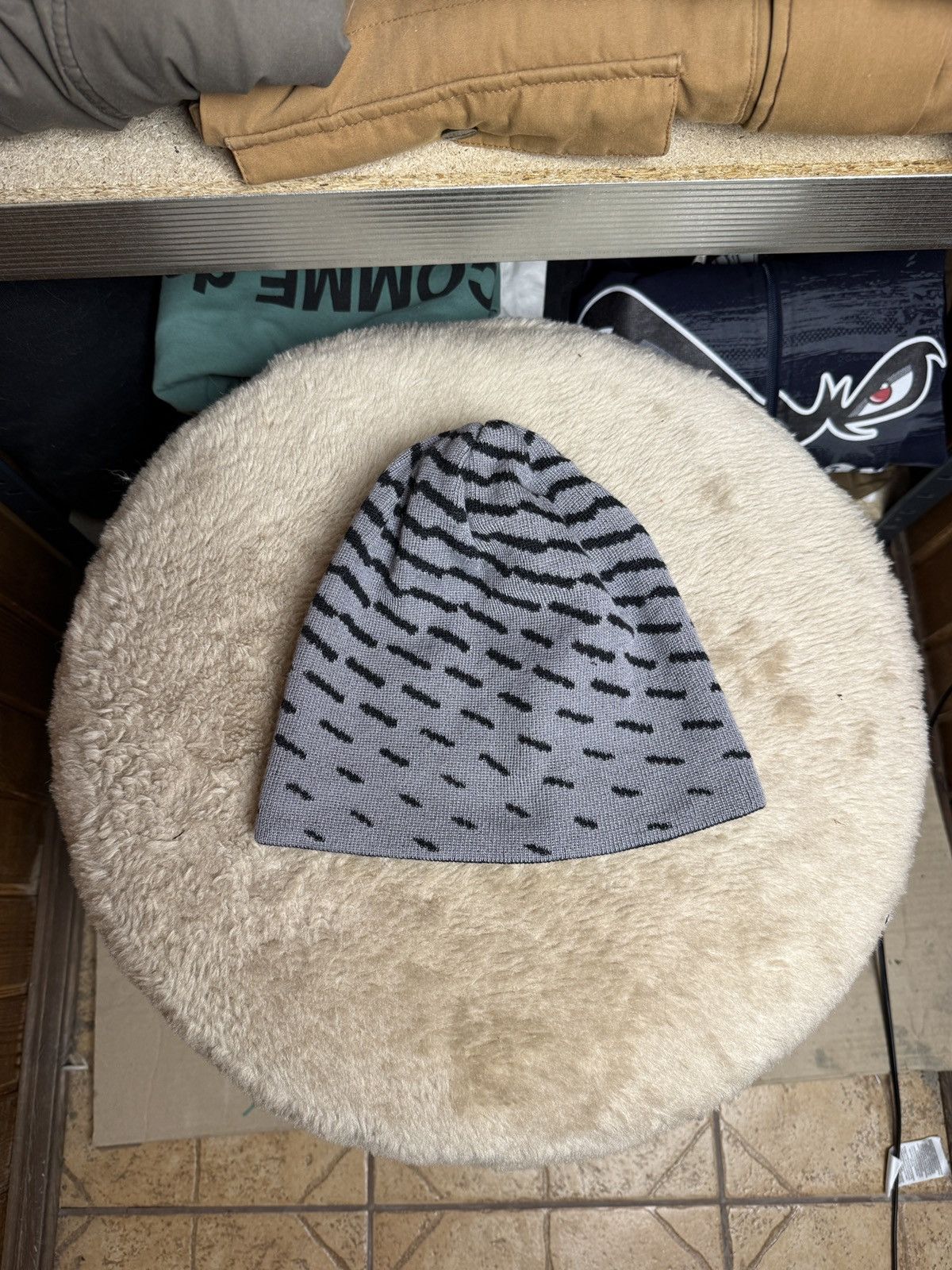 Nike Vintage Nike Reversible Beanie Big Logo Size ONE SIZE - 3 Thumbnail