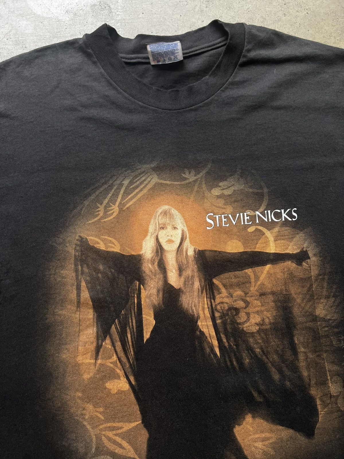 Vintage 2001 Stevie Nicks Rock A Little Band Tee Shirt Fleetwood Mac Size US XL / EU 56 / 4 - 3 Thumbnail