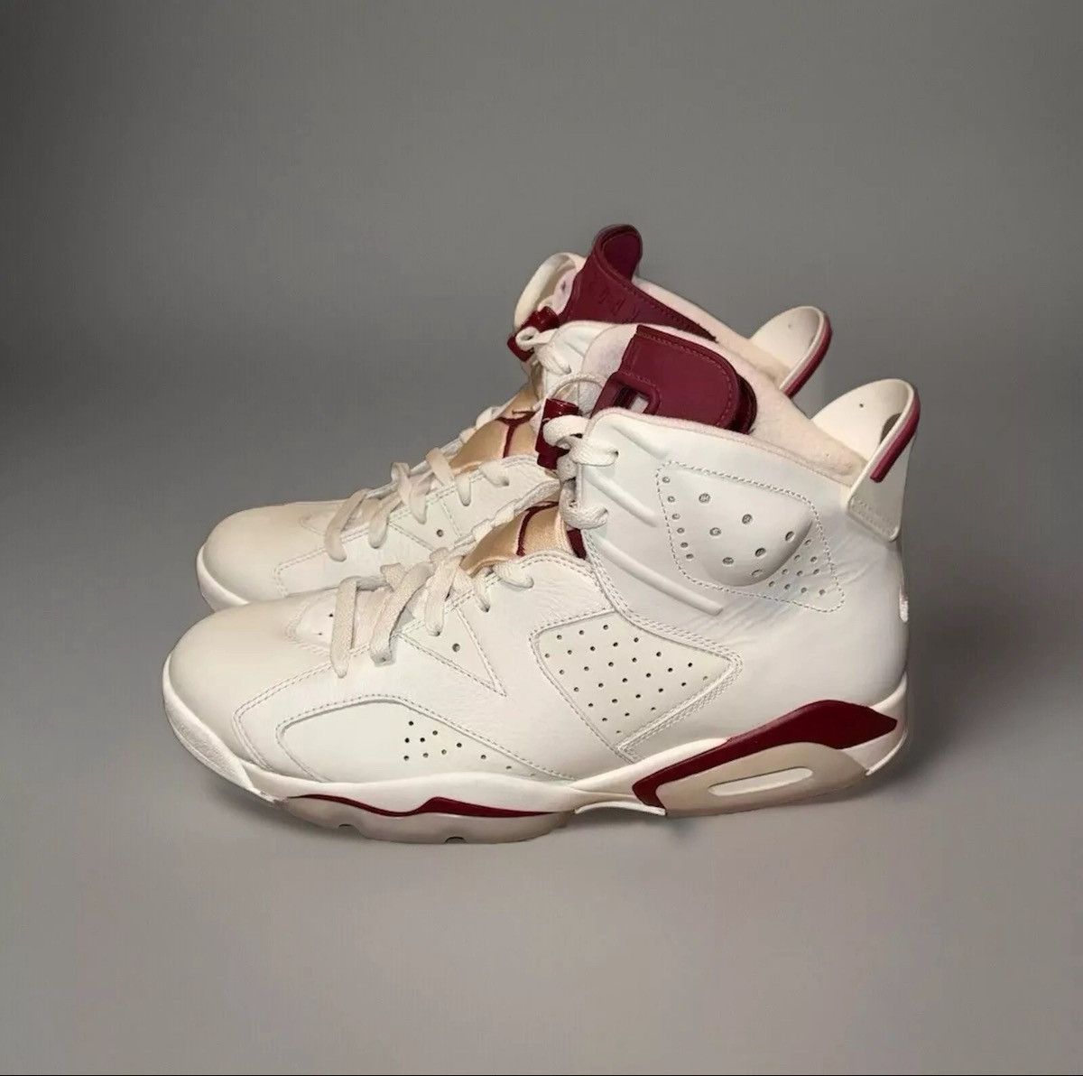 Jordan Brand Nike Air Jordan 6 Retro "Maroon" 2015 Size US 11.5 / EU 44-45 - 10 Thumbnail