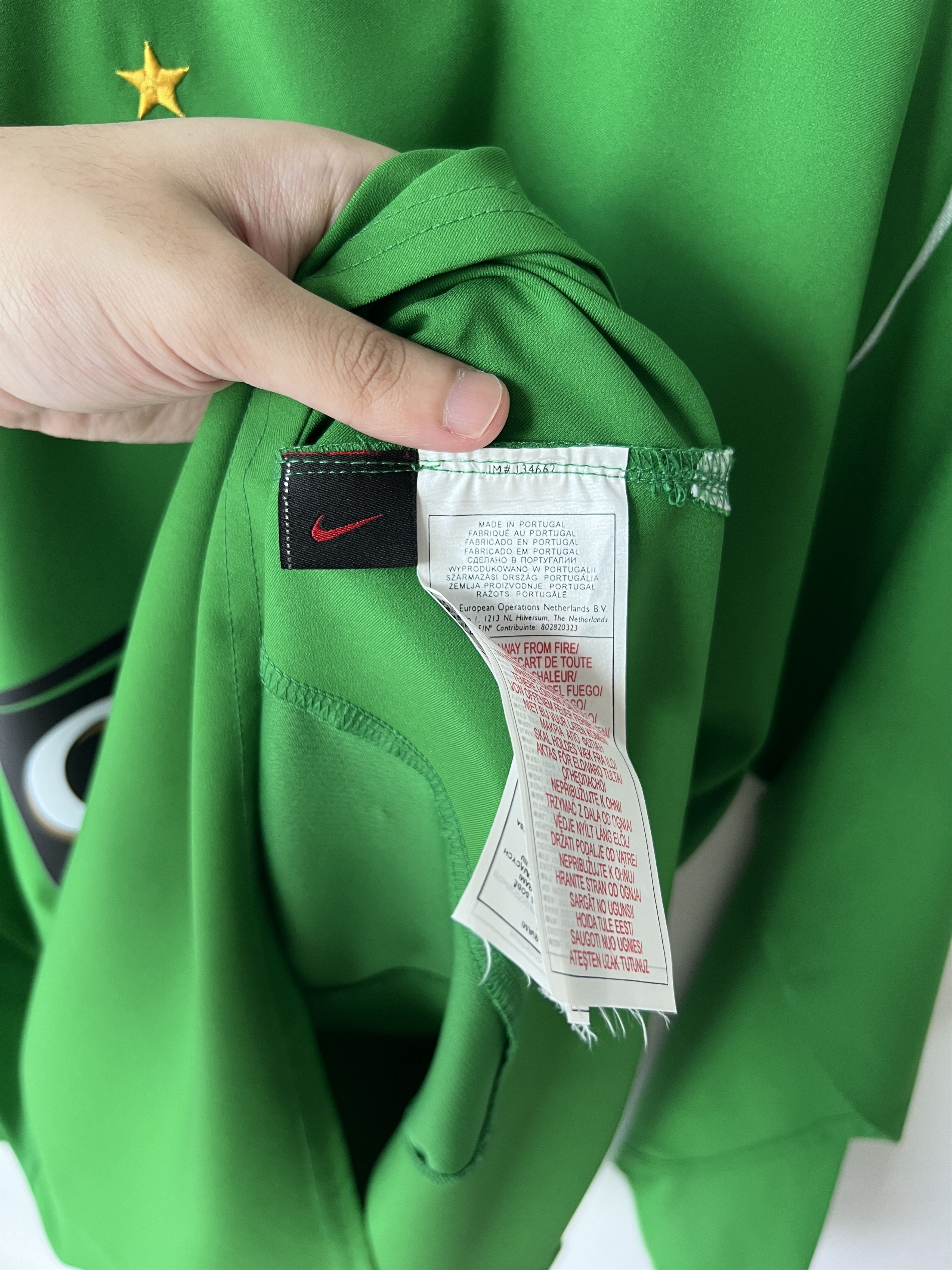 Nike (XL) Celtic 2005-06 Away Long Sleeve Shirt Keane #16 Kit Size US XL / EU 56 / 4 - 4 Thumbnail