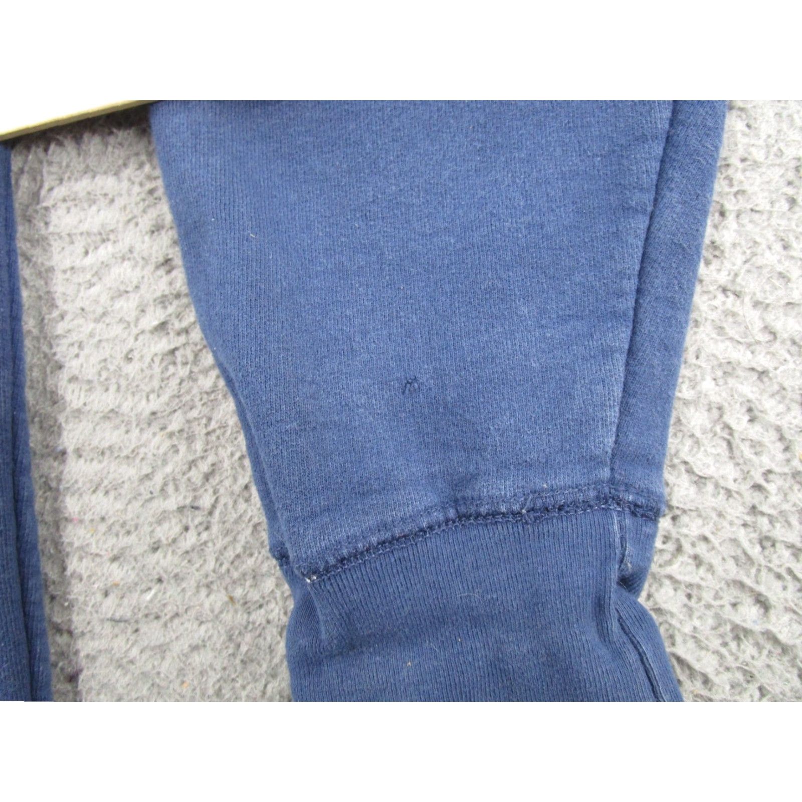Aeropostale VINTAGE Aeropostale Mens Sweatshirt Hoodie Pullover Crew Neck Long Sleeve Blue L Grunge 90s Sports Winter Spring Fall All Seasons Logo Size US L / EU 52-54 / 3 - 4 Thumbnail