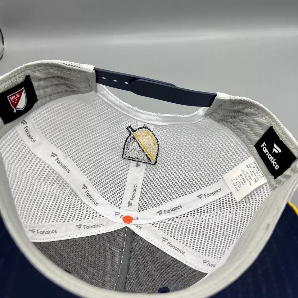 Other Los Angeles LA Galaxy Trucker Hat Men Fanatics MLS Snap Back Size ONE SIZE - 6 Thumbnail