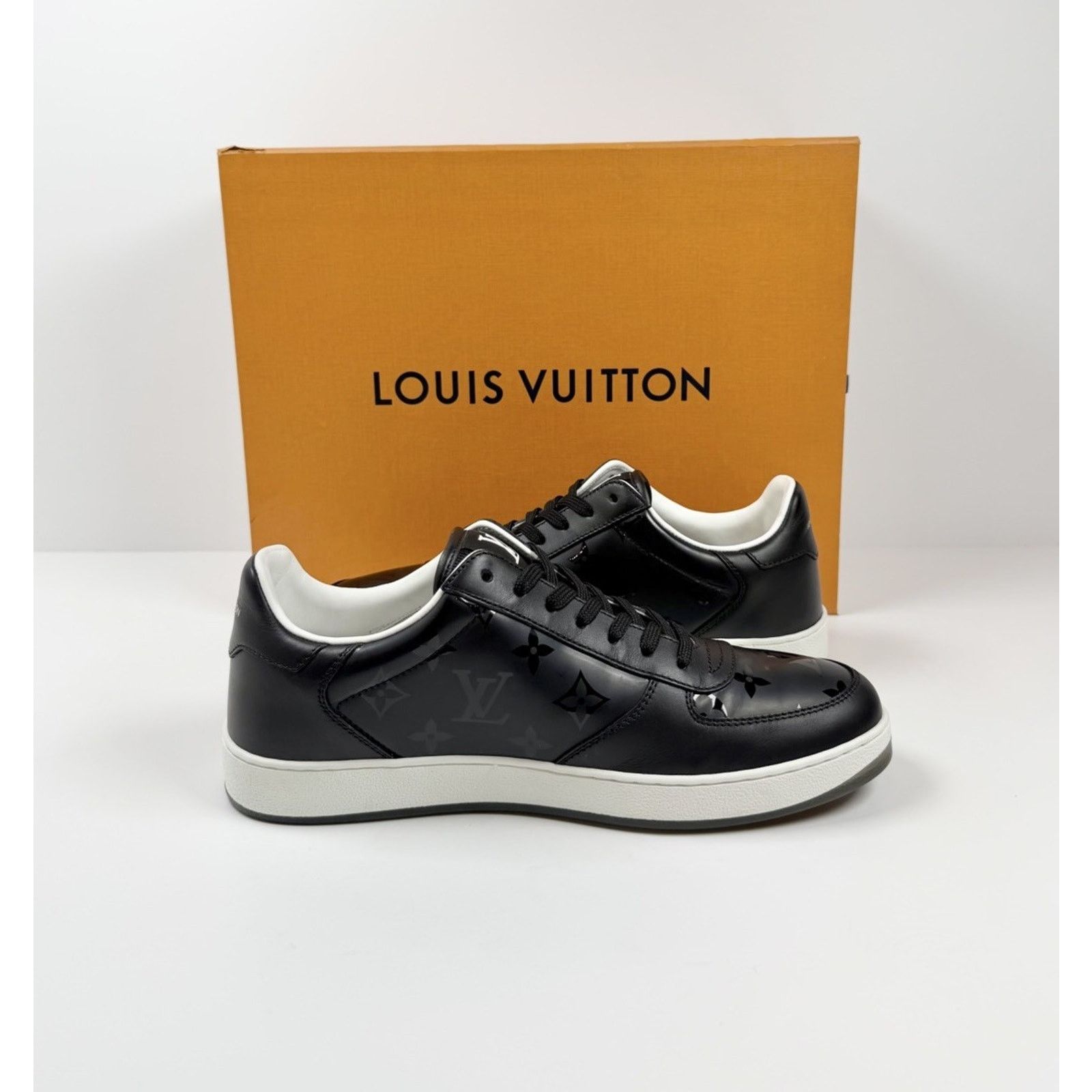 Louis Vuitton Size 7UK/8US - Louis Vuitton Rivoli Sneaker Low TRIED ON! Size US 8 / EU 41 - 5 Thumbnail