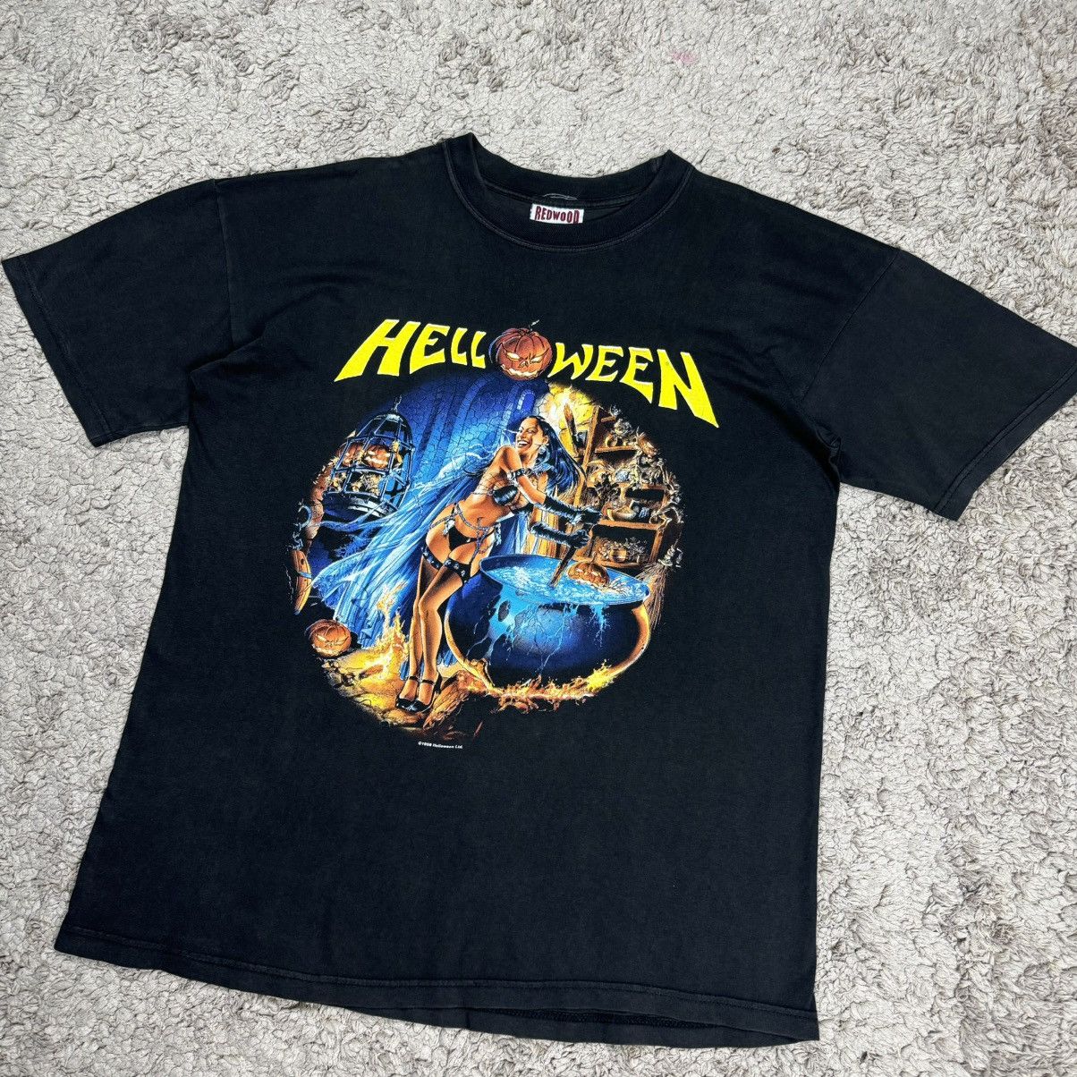 Band Tees Vintage Helloween Rare Graphic T-shirt Size US L / EU 52-54 / 3 - 4 Thumbnail