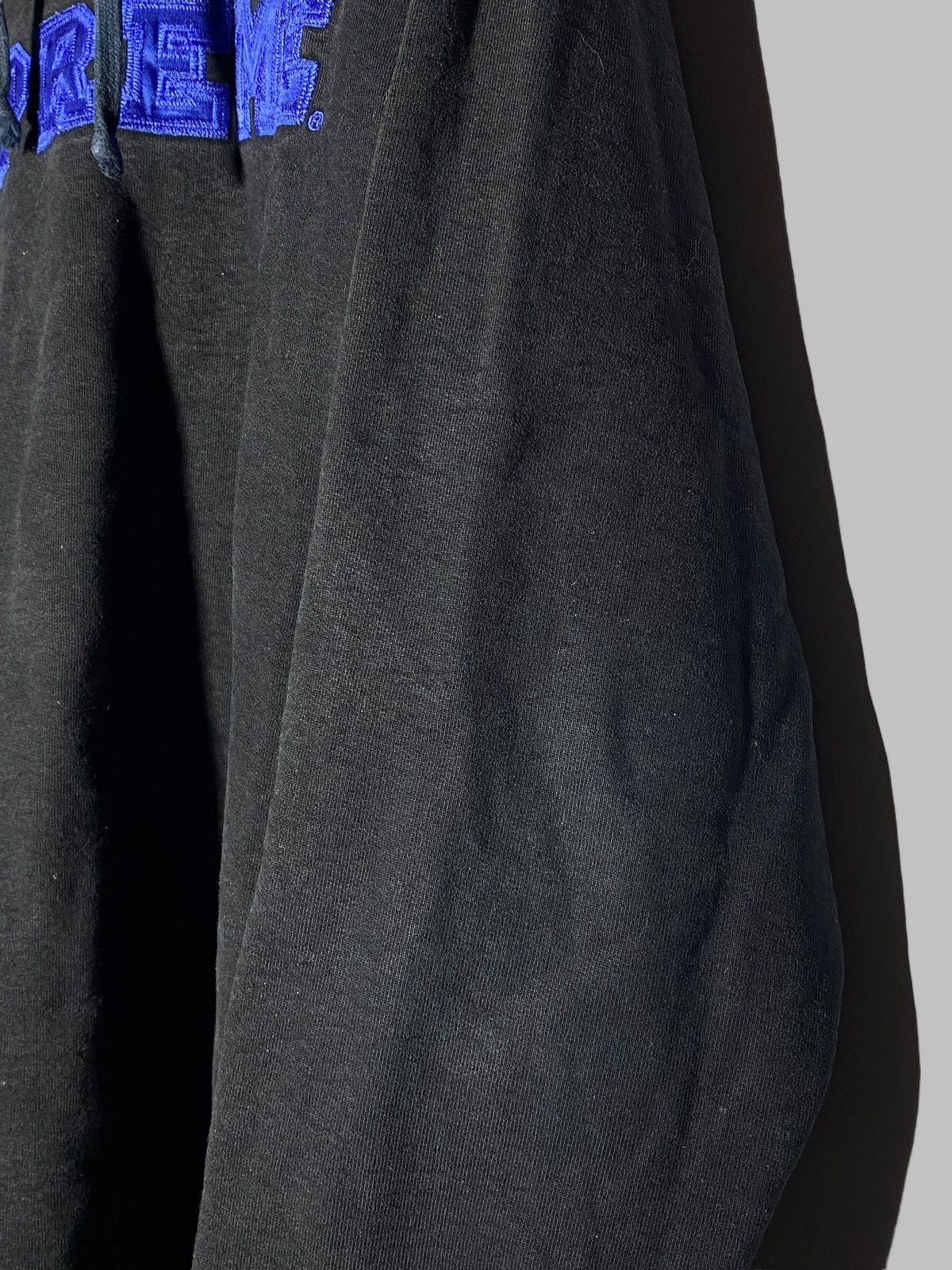 Supreme Supreme S/S 2014 Hooded Crewneck Pullover Black Distressed Size US L / EU 52-54 / 3 - 14 Thumbnail