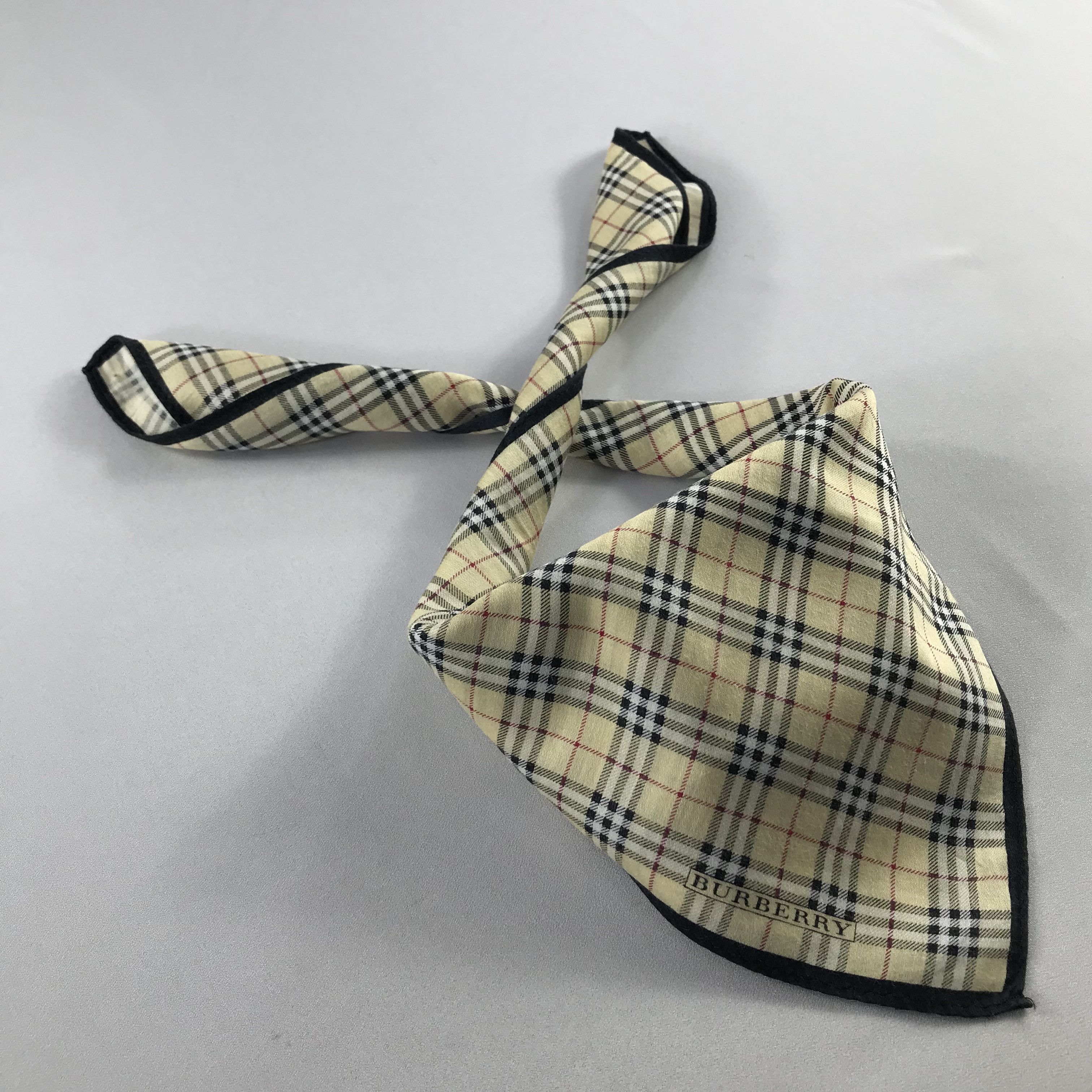 Burberry Burberry Handkerchief / Bandana / Neckerchief C600 Size ONE SIZE - 2 Thumbnail