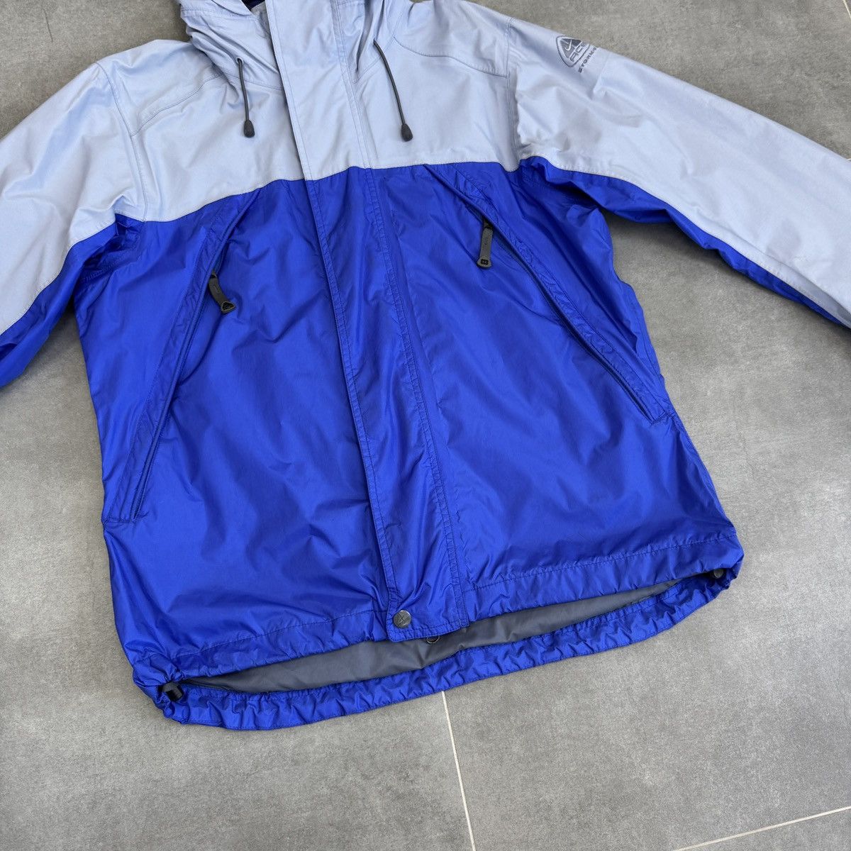 Nike ACG Vintage Nike ACG Storm-Fit Raincoat Jacket Women Y2K Blue Size M / US 6-8 / IT 42-44 - 5 Thumbnail