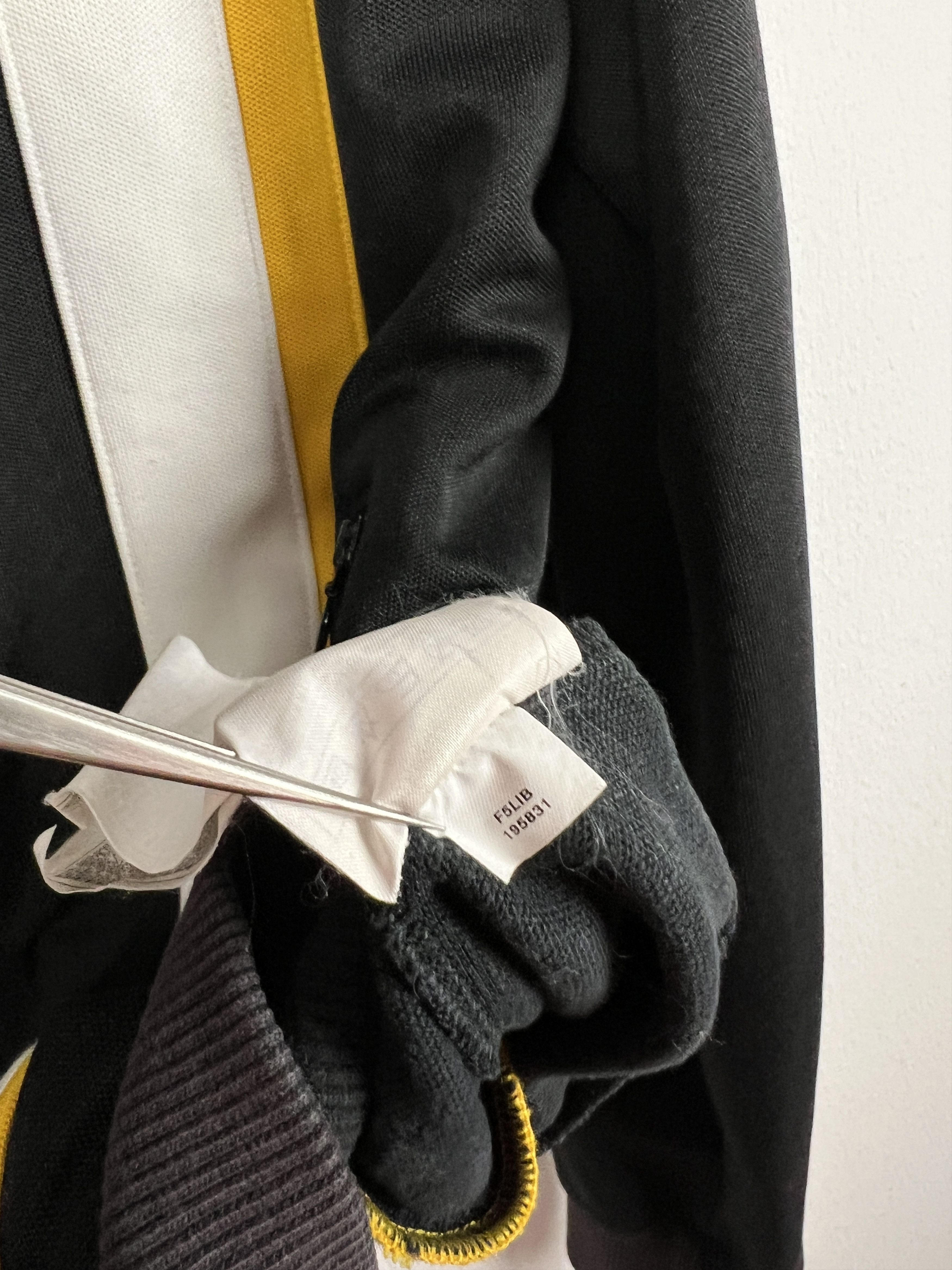 Nike Vintage Juventus Football Jacket Soccer Maglia Track Top Zip Size US L / EU 52-54 / 3 - 11 Thumbnail