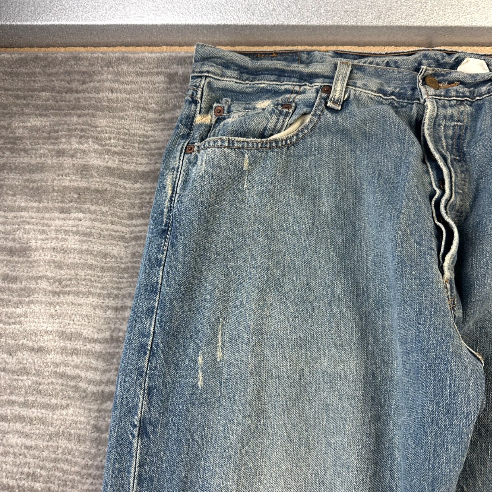 Levi's VINTAGE Levi's 501 Jeans Mens 38x32 Medium Blue Distressed 90s 2005 Regular Waist 36 Inseam 32 Size US 38 / EU 54 - 5 Thumbnail