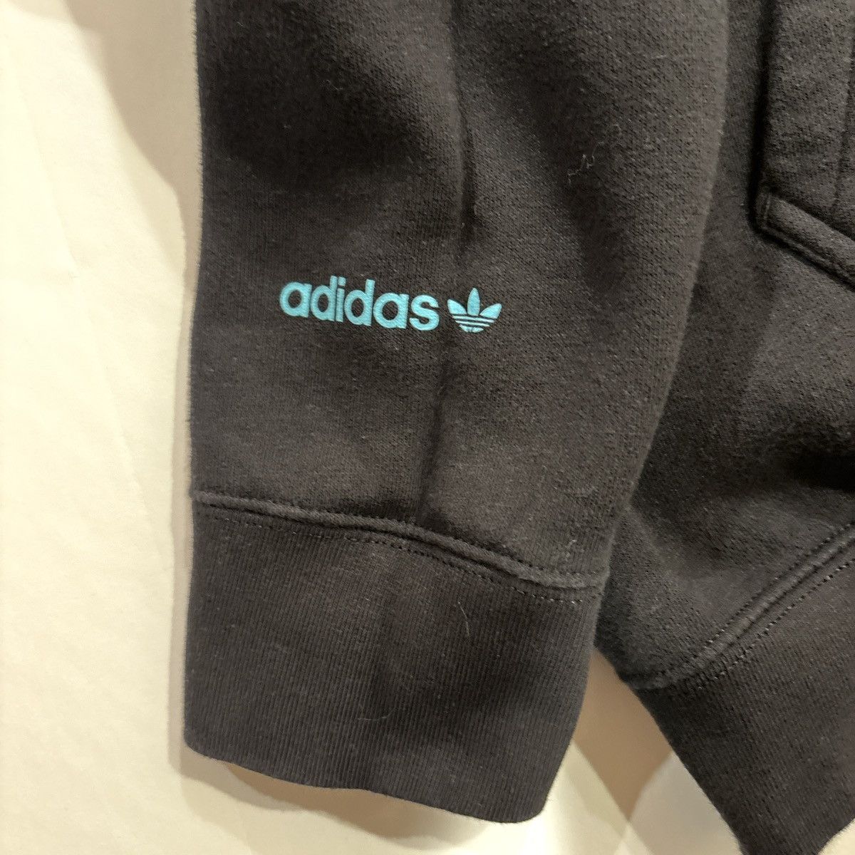 Adidas Black adidas hoodie Size US L / EU 52-54 / 3 - 2 Thumbnail
