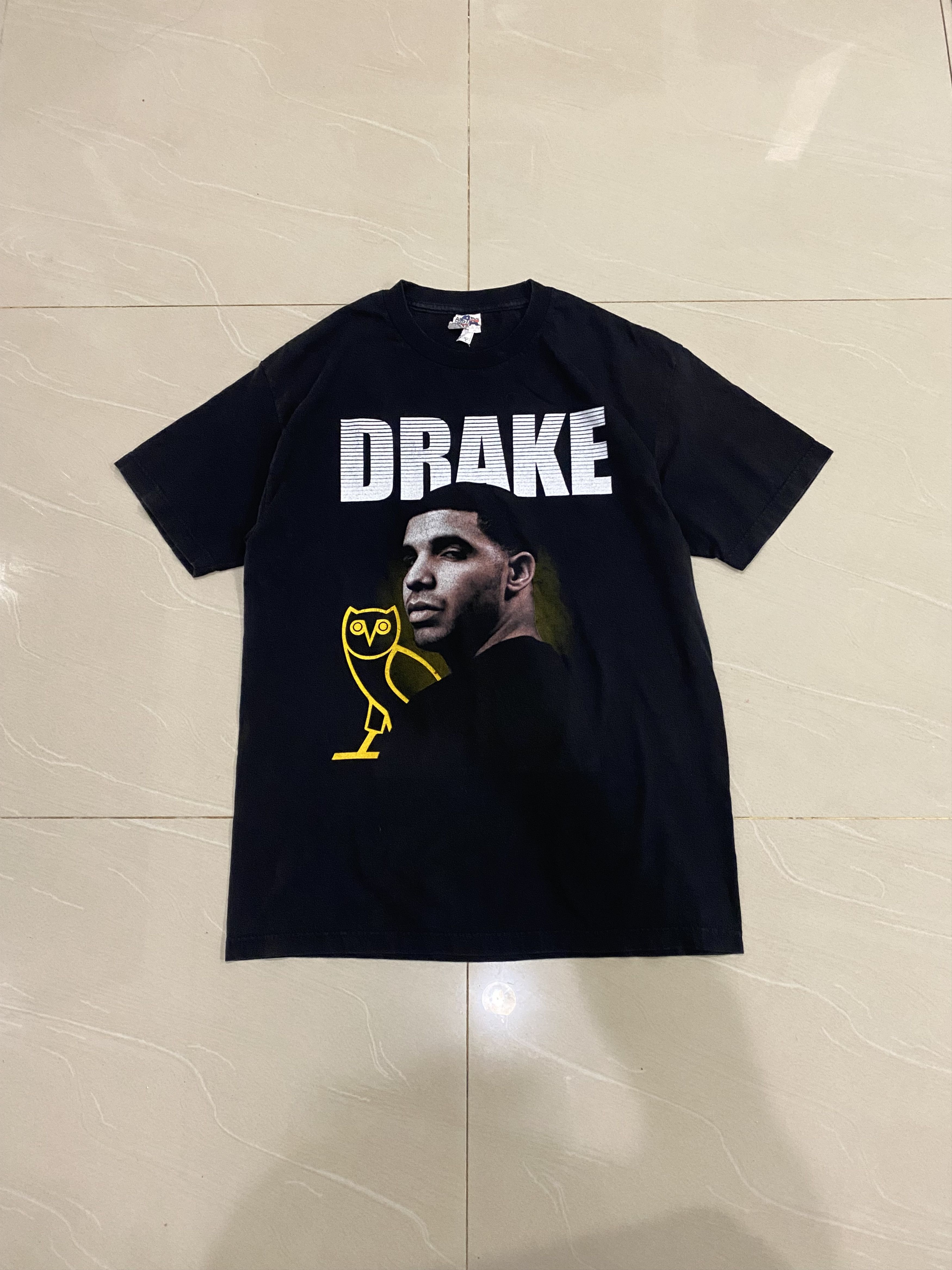 Band Tees Y2k Drake Would You Like A Tour Octber Very Own Size US L / EU 52-54 / 3 - 1 Thumbnail