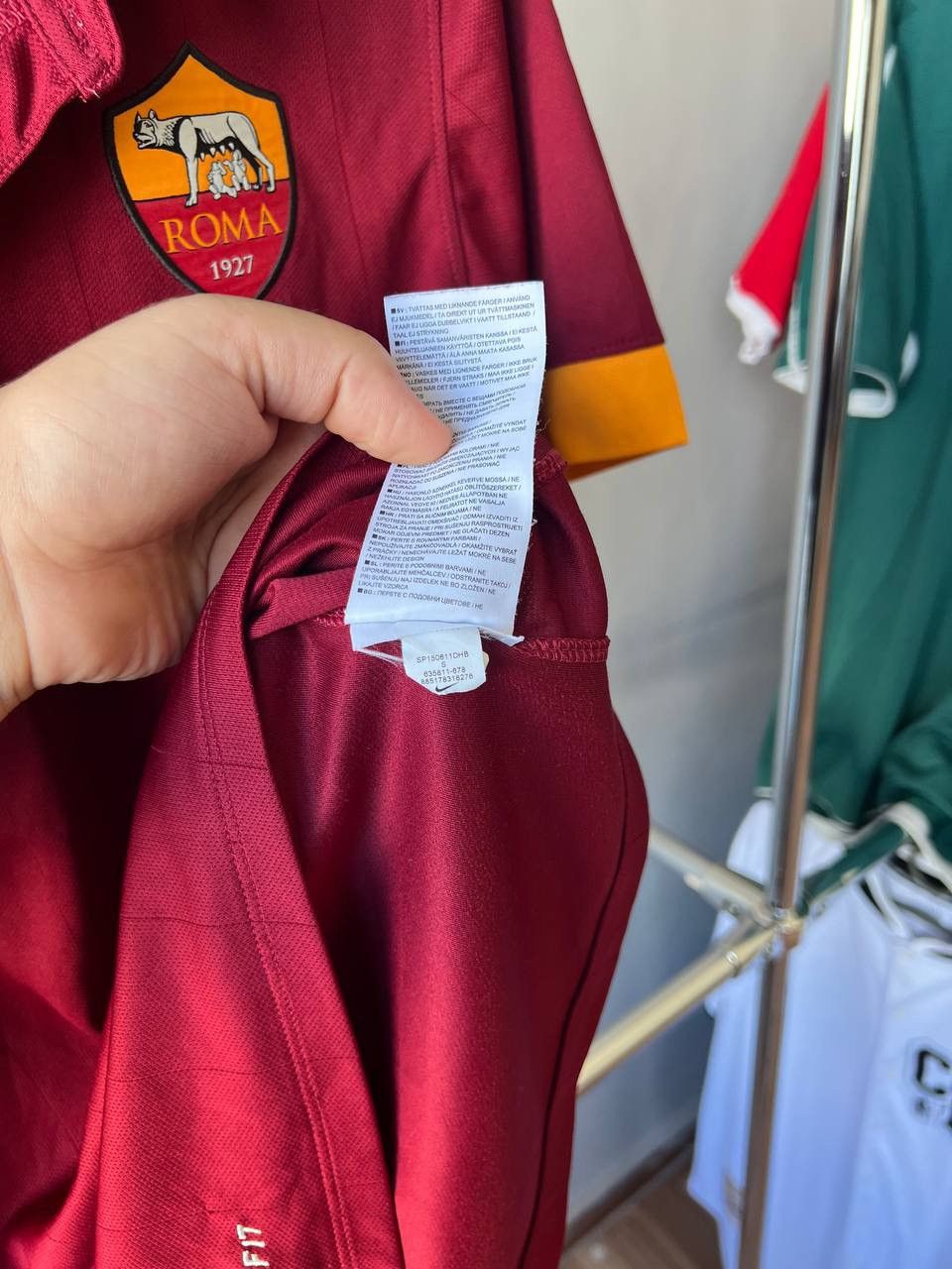 Nike 2014/15 AS ROMA HOME SOCCER JERSEY FOOTBALL SHIRT NIKE RARE Size US S / EU 44-46 / 1 - 13 Thumbnail