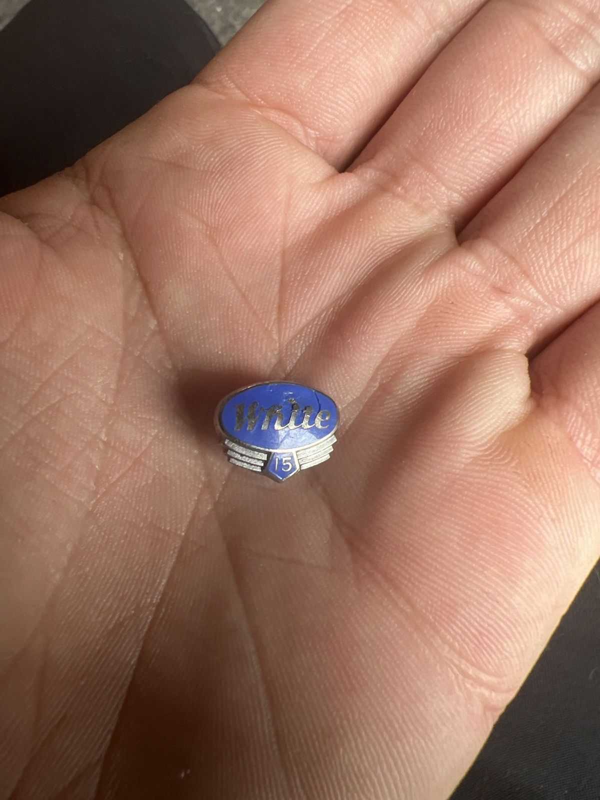 Vintage White Pin Size ONE SIZE - 1 Thumbnail