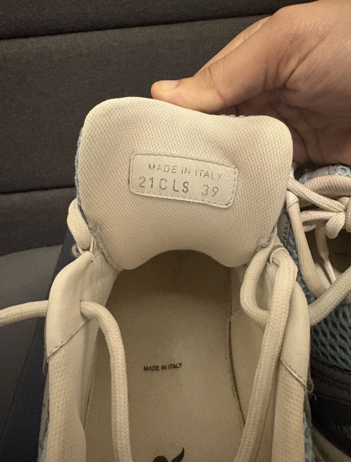 Dior Dior B22 ‘White Blue’ Size US 6.5 / EU 39-40 - 6 Thumbnail
