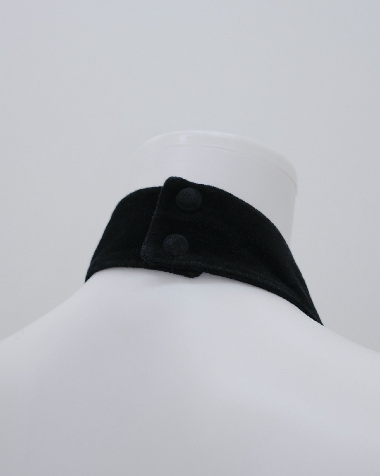 Thierry Mugler F/W 1998 Thierry Mugler Runway Velvet Trim Halter Hourglass Size M / US 6-8 / IT 42-44 - 6 Thumbnail