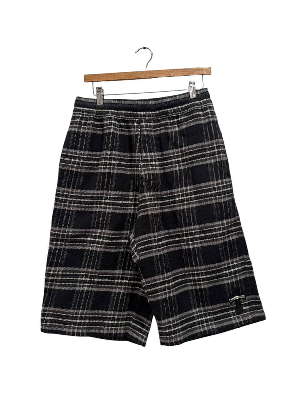 Chrome Hearts Chrome Hearts After School Flannel Shorts Black Grey Size US 33 - 1 Thumbnail