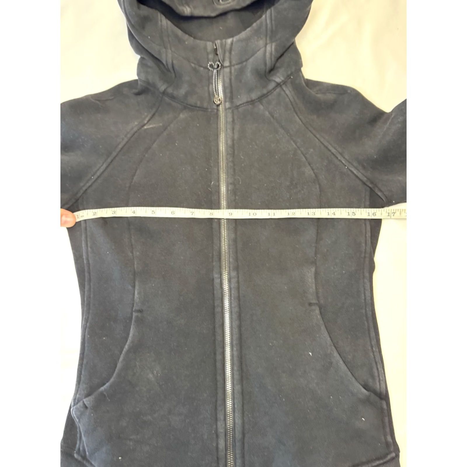 Lululemon Lululemon Full Zip Scuba Hoodie Jacket Black Women’s 4 Activewear Hoodie Zip Pockets Logo Vintage: No Size S / US 4 / IT 40 - 3 Thumbnail