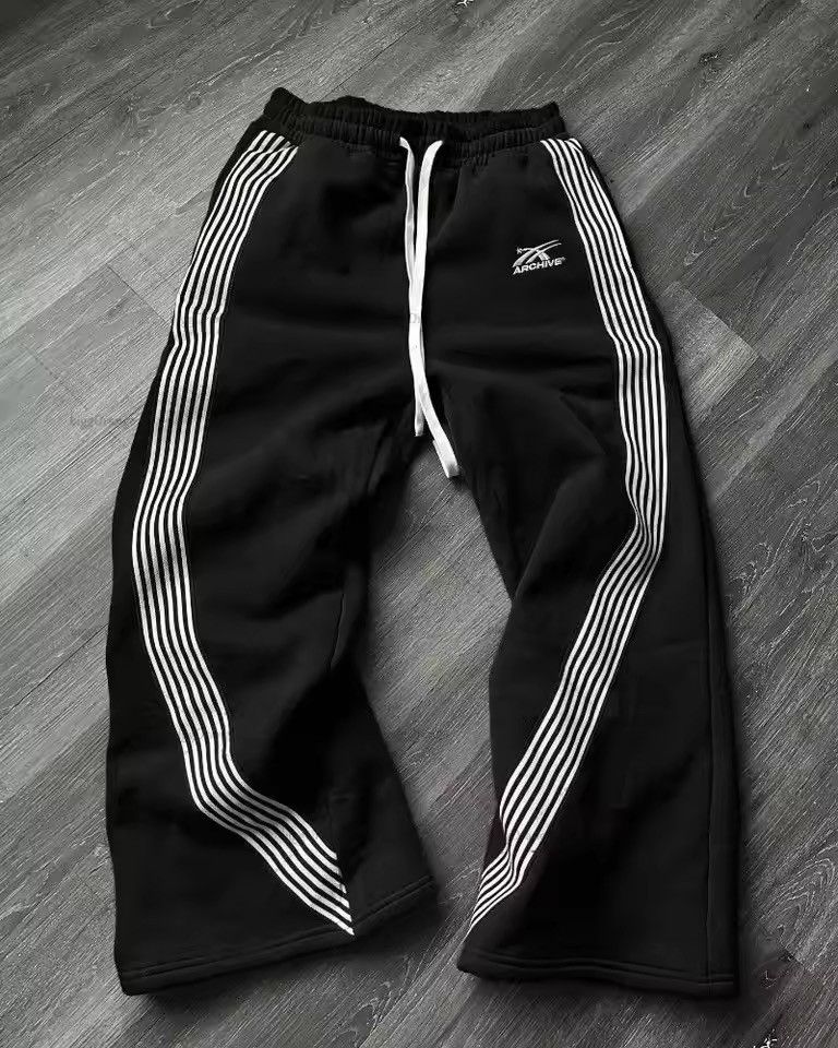 Japanese Brand Pure Cotton Elastic Waist Baggy Sweatpants Size US 32 / EU 48 - 1 Thumbnail