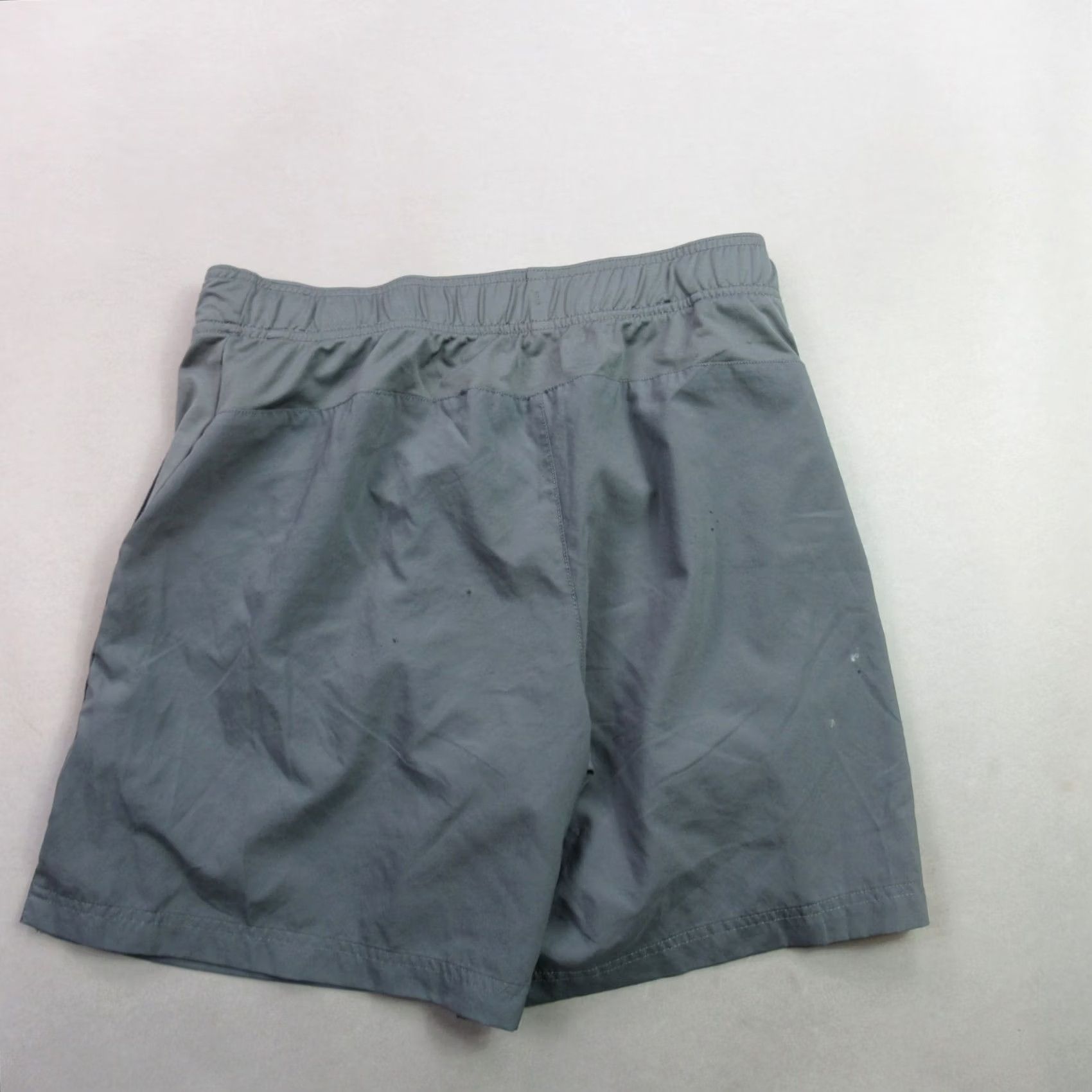The North Face North Face Shorts Mens Medium Gray Outdoor Workout Activewear Drawstring Size US 28 / EU 44 - 7 Thumbnail