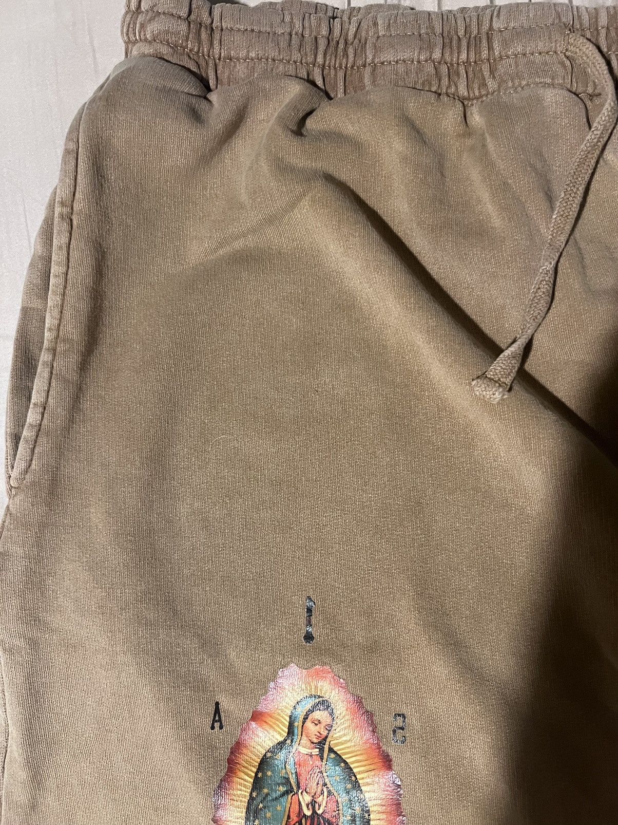Other Hastamuerte HMVM Virgin Mary Guadalupe vintage wash short Size US 38 / EU 54 - 14 Thumbnail